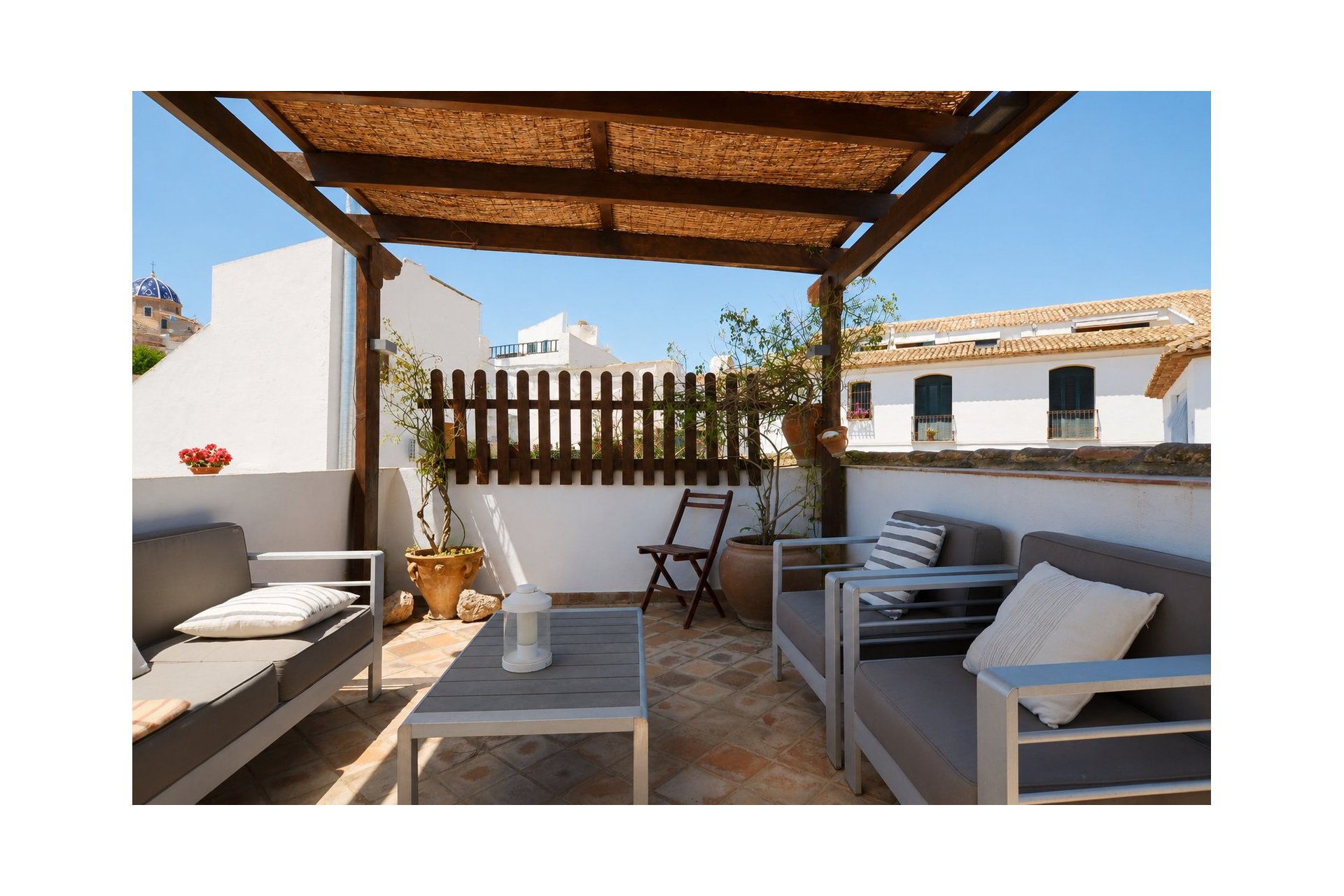 Resale - Village house -
Altea