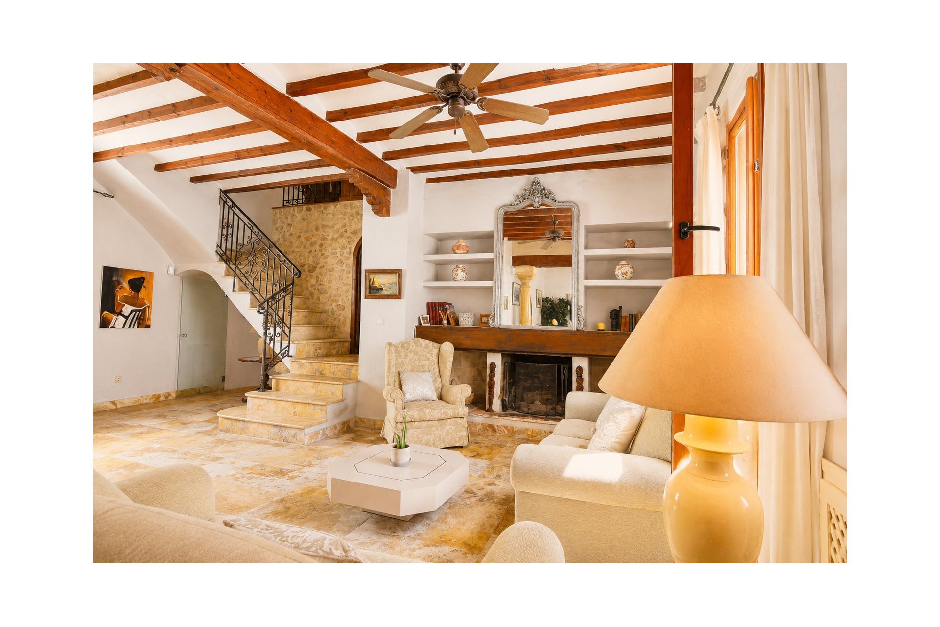 Resale - Village house -
Altea