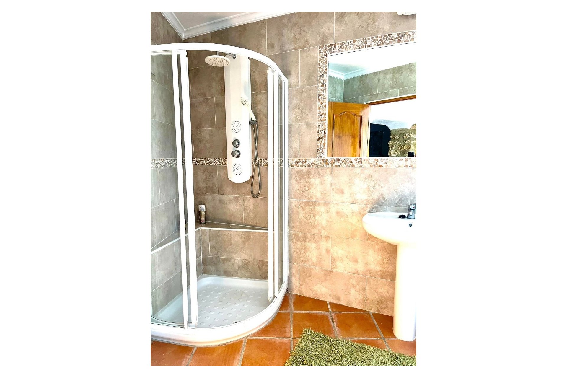 Resale - Village house -
Benifato
