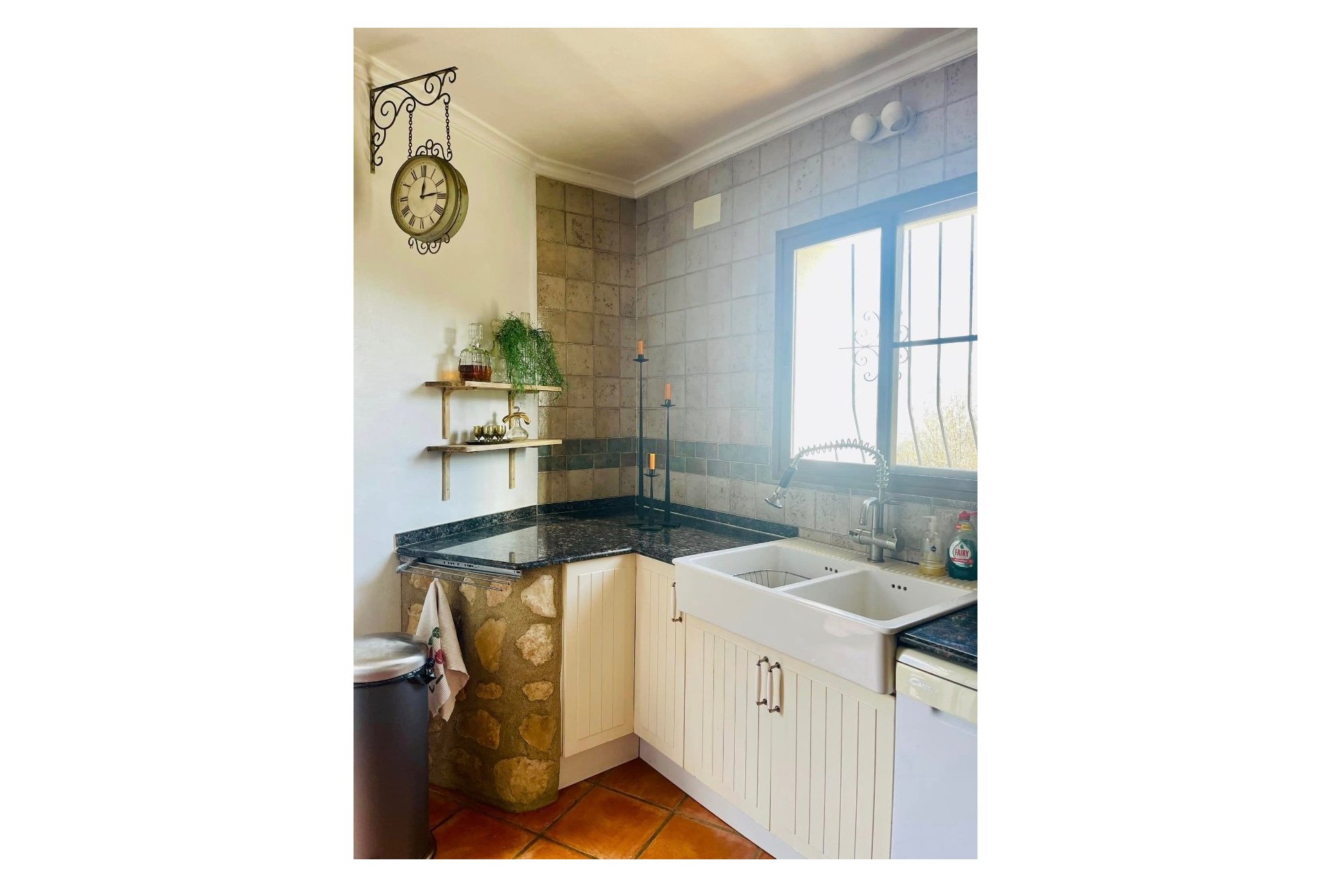 Resale - Village house -
Benifato