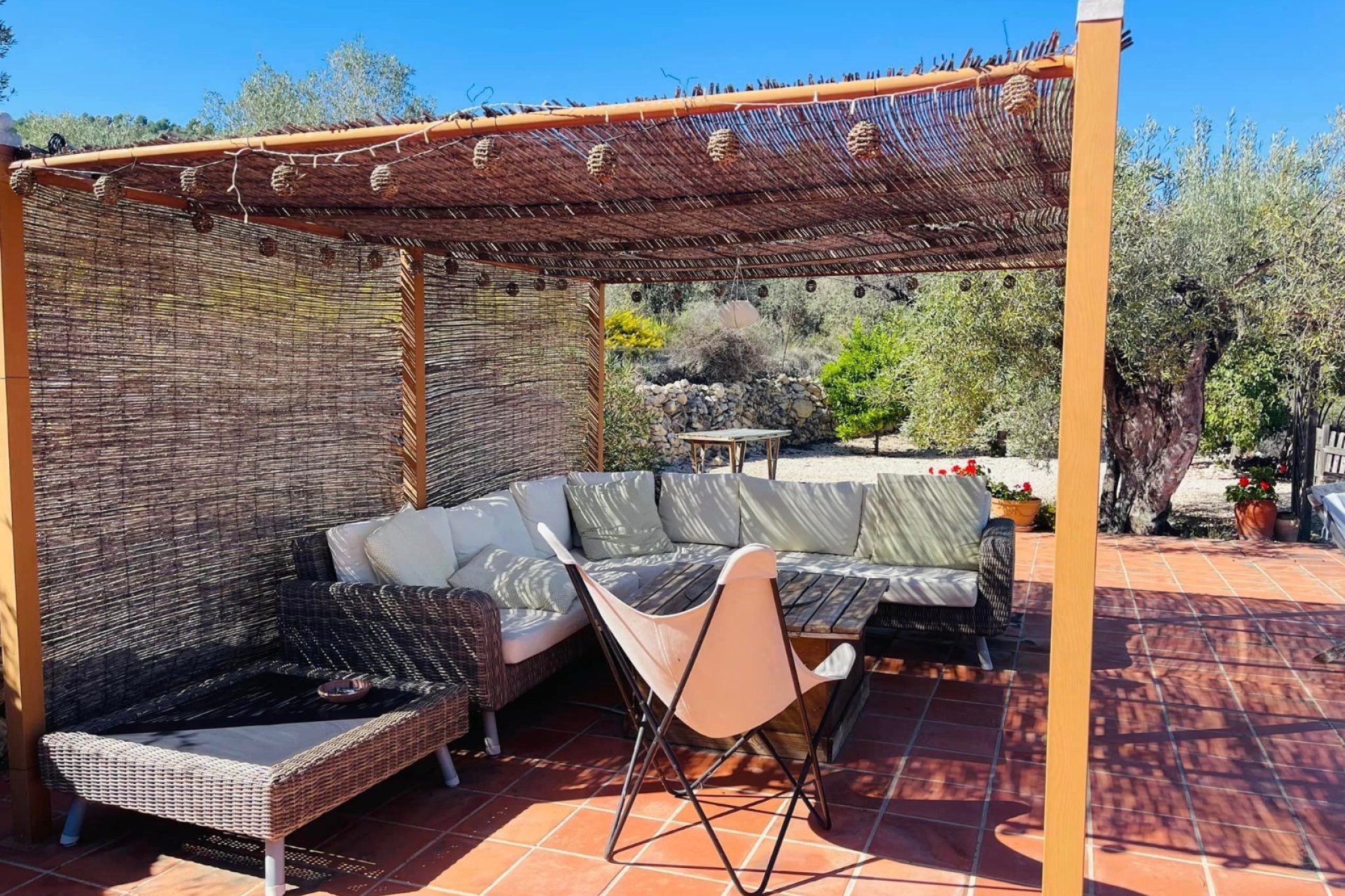 Resale - Village house -
Benifato
