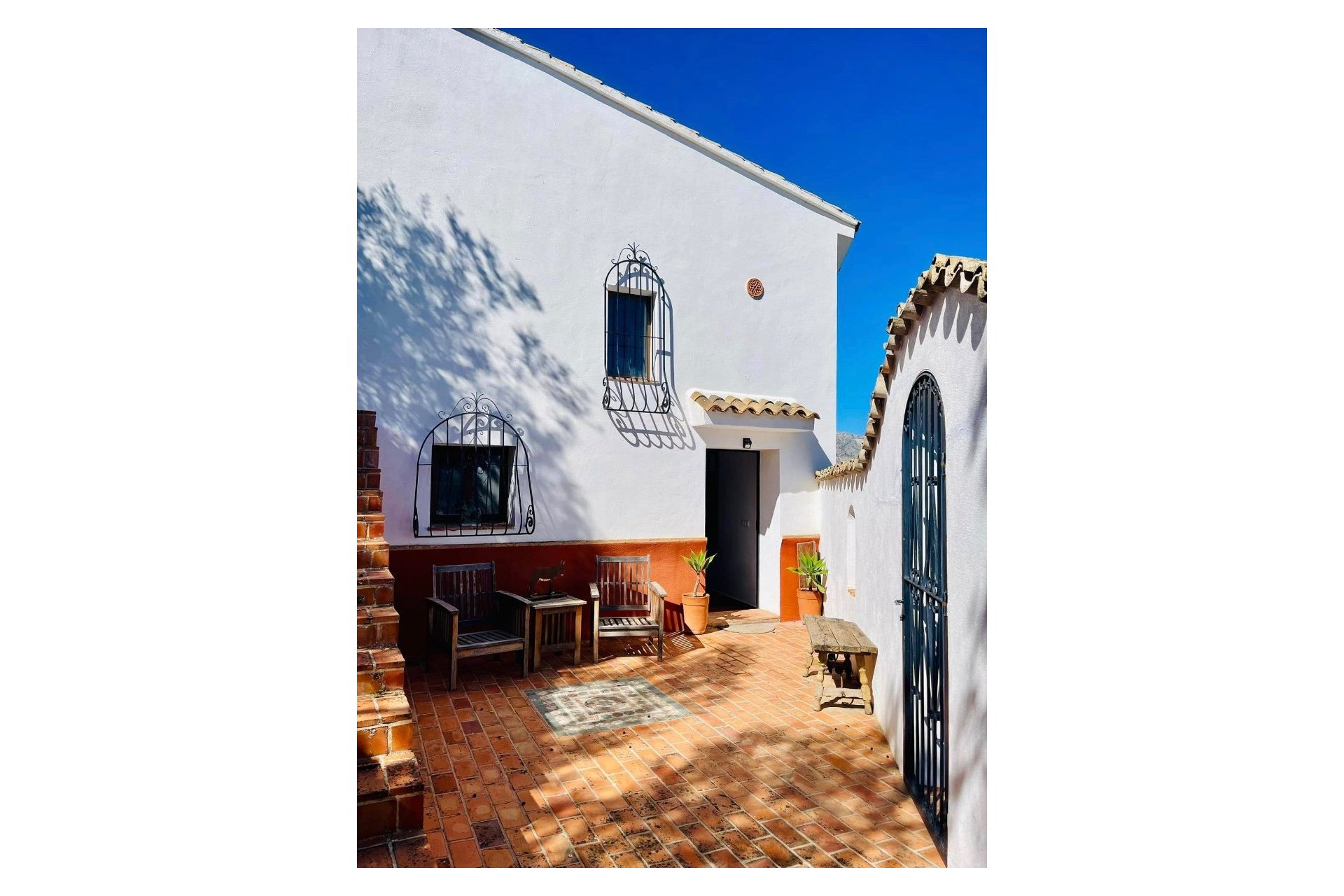 Resale - Village house -
Benifato