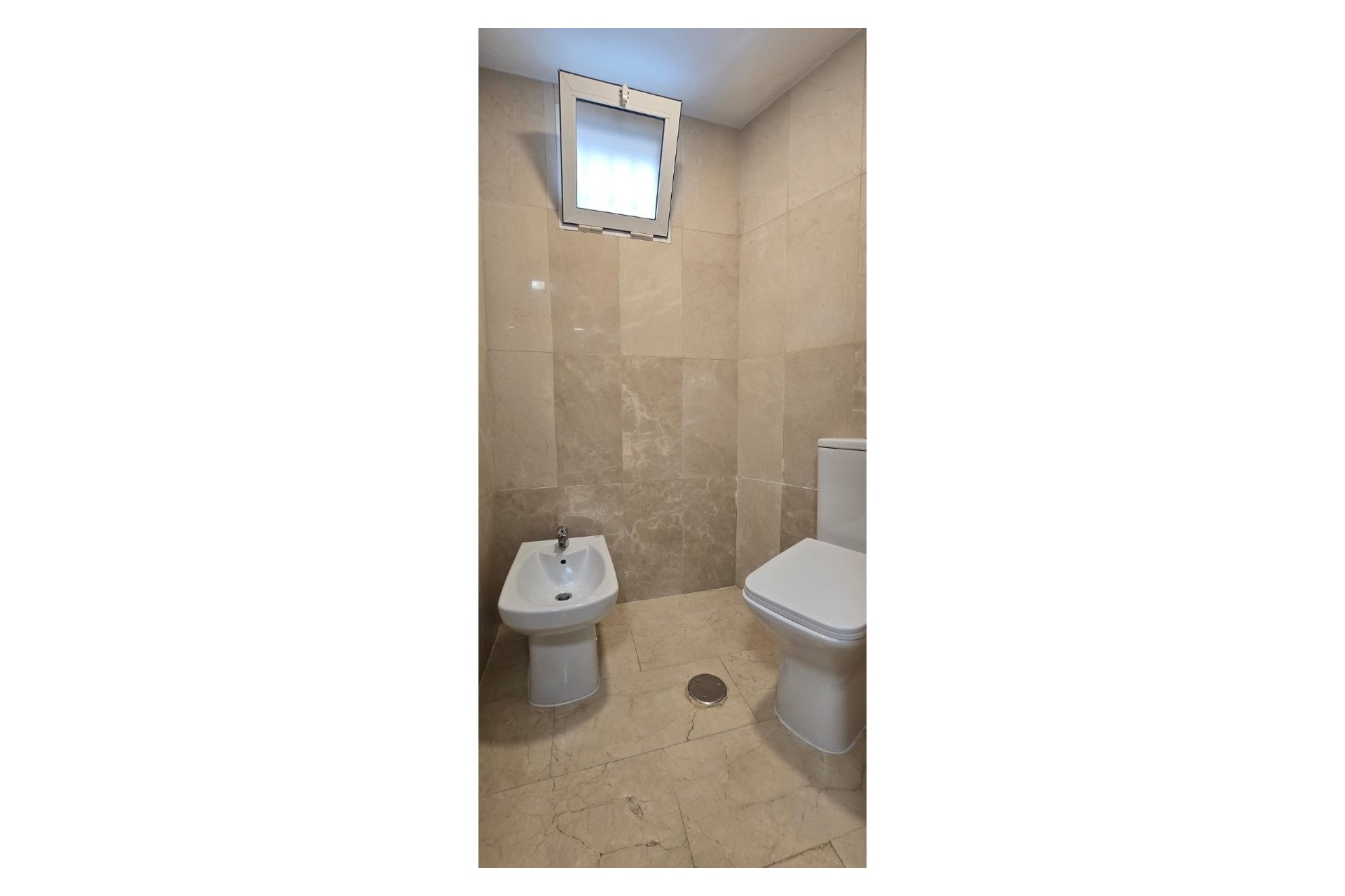 Reventa - Apartamento / piso -
Albir