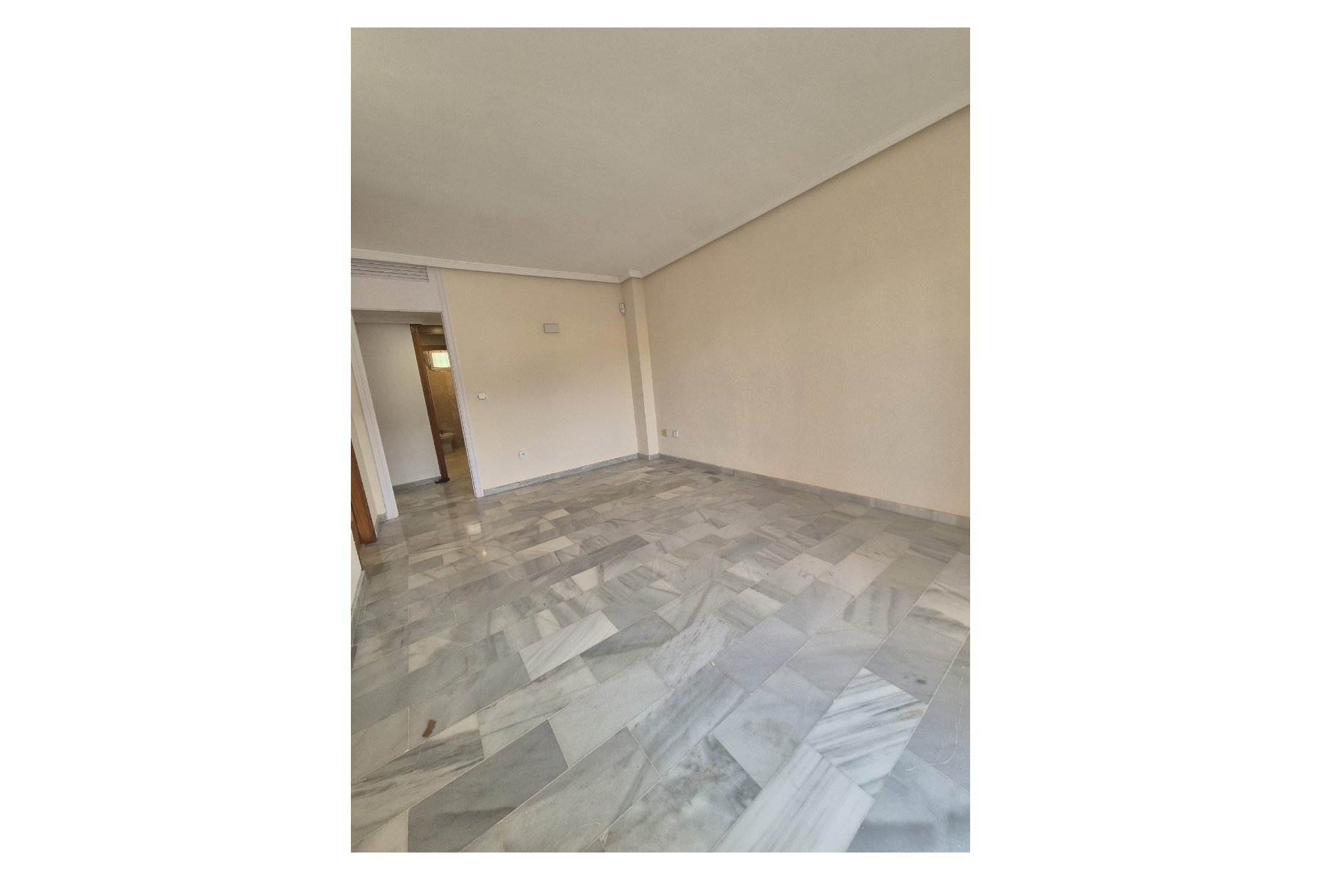 Reventa - Apartamento / piso -
Albir