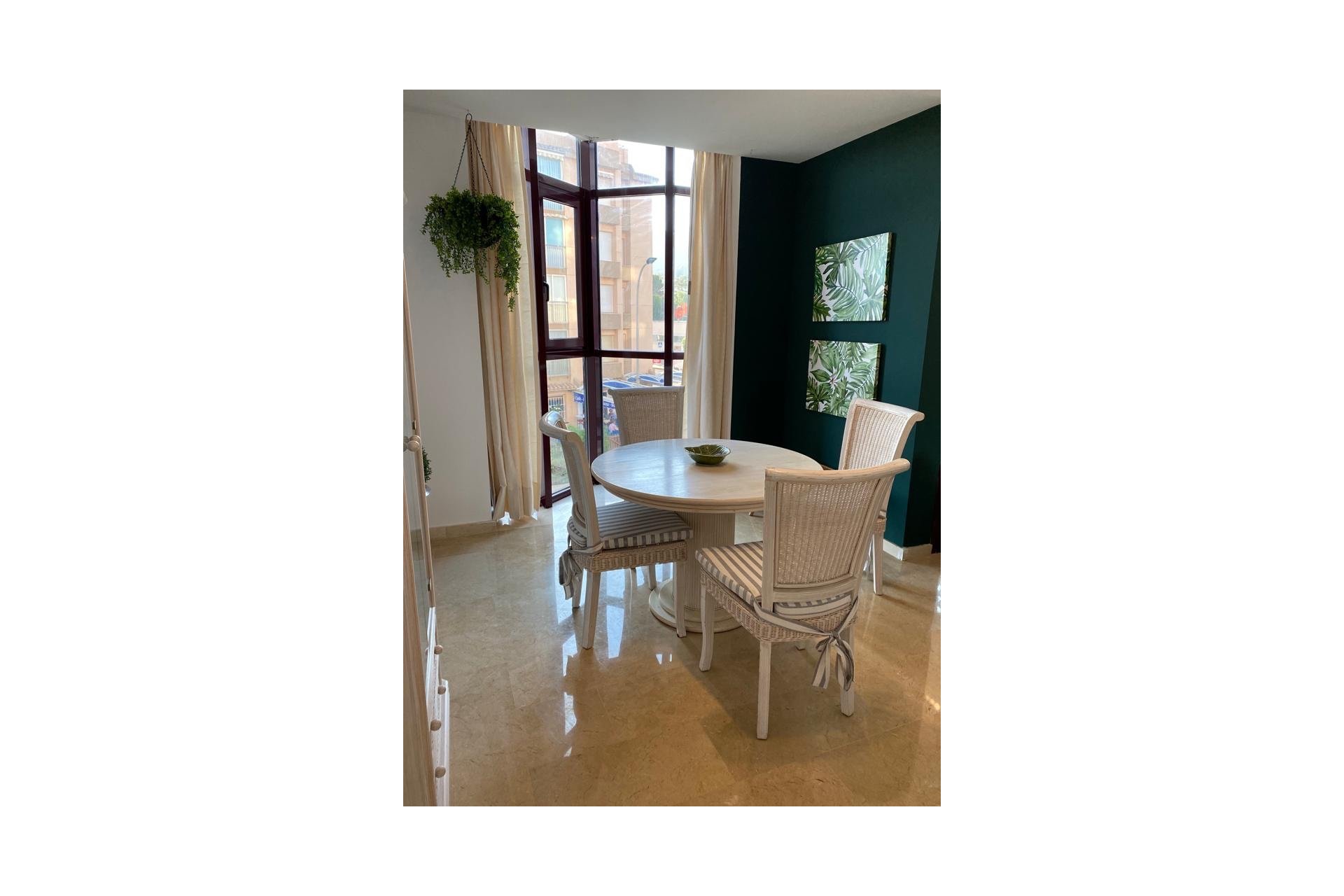 Reventa - Apartamento / piso -
Albir