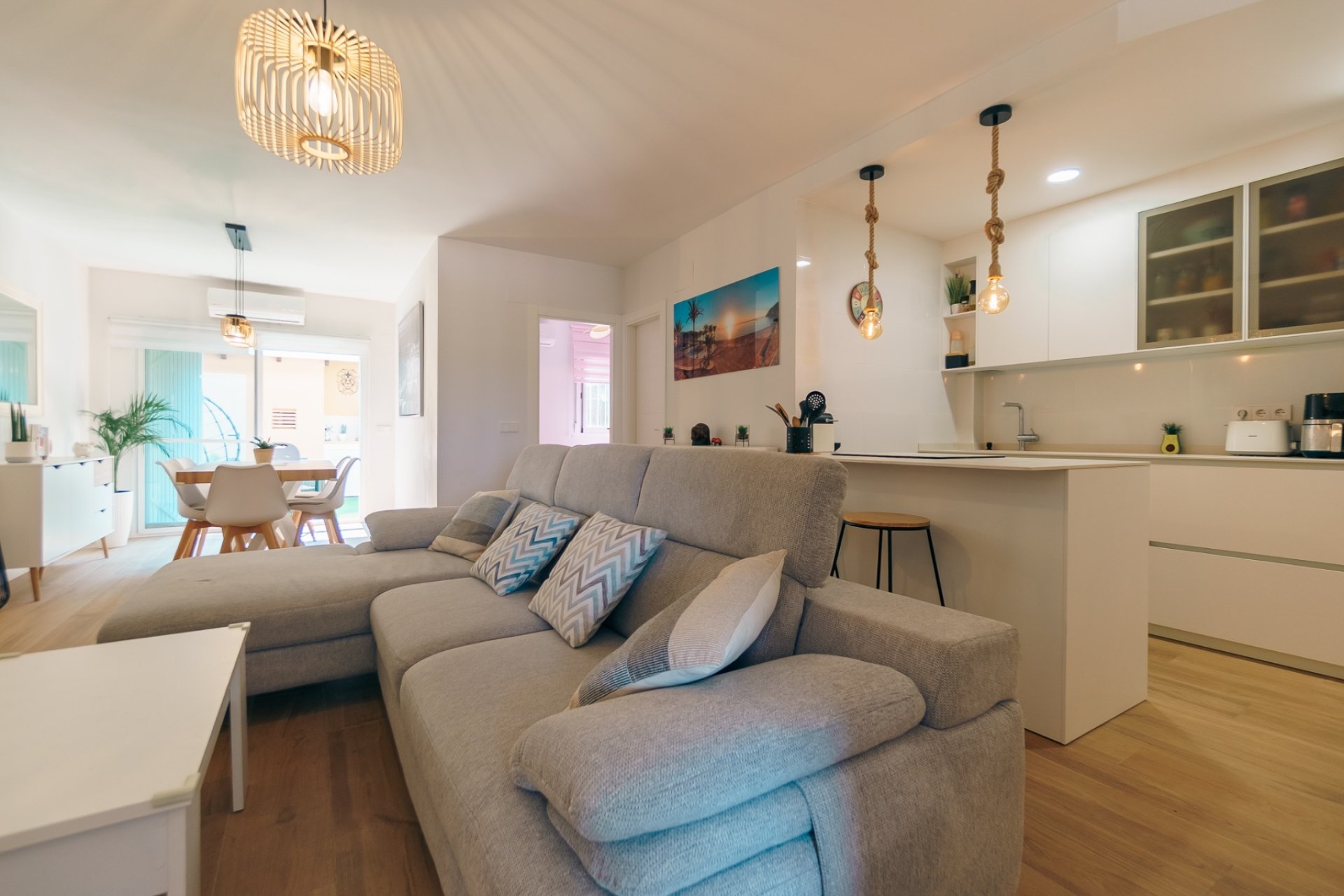 Reventa - Apartamento / piso -
Albir