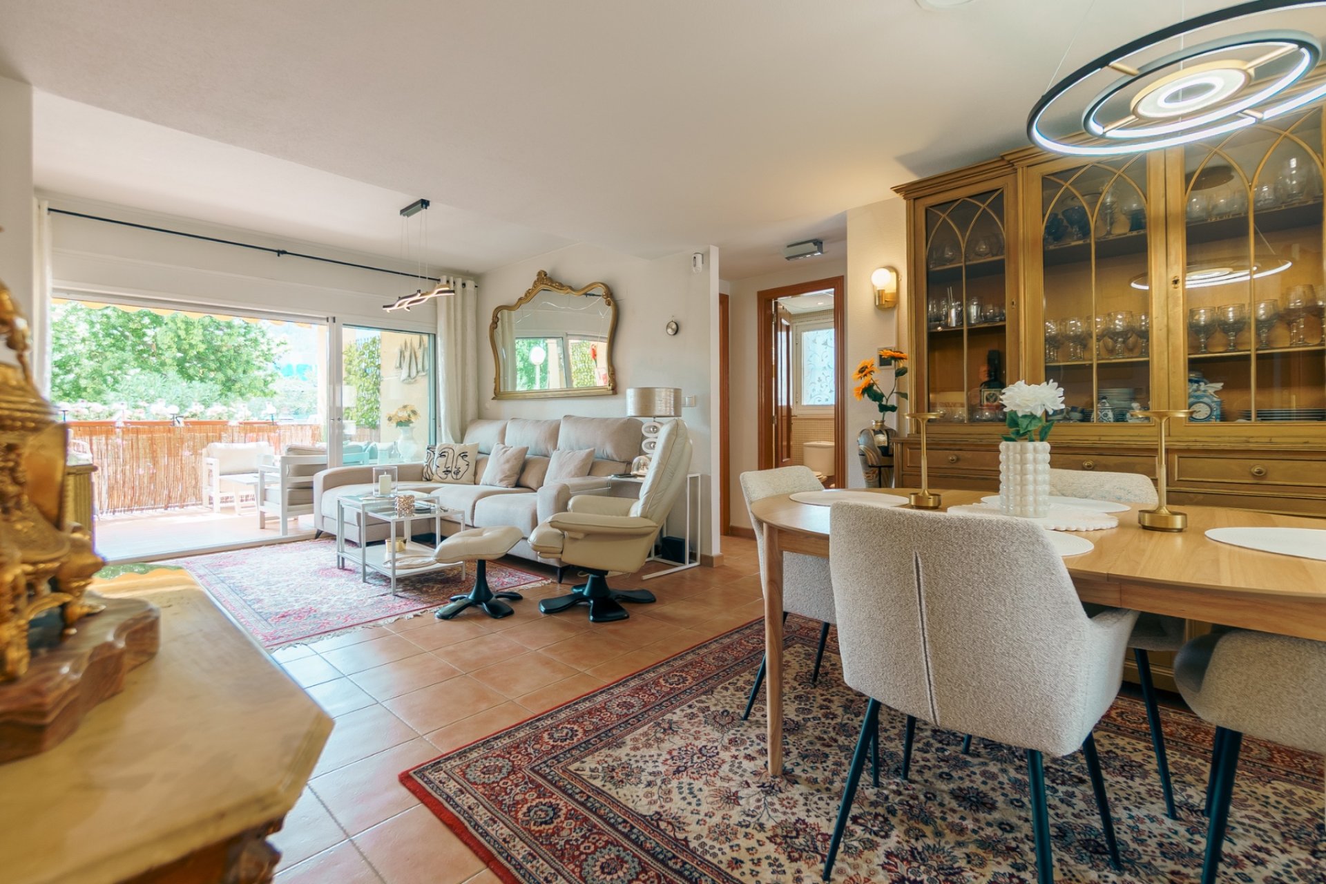 Reventa - Apartamento / piso -
Albir