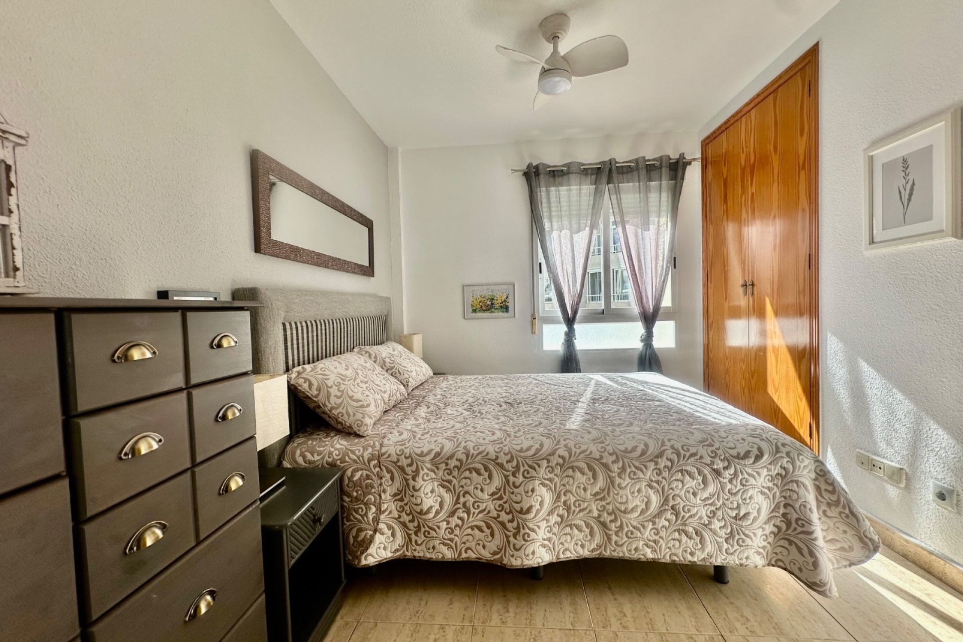 Reventa - Apartamento / piso -
Albir