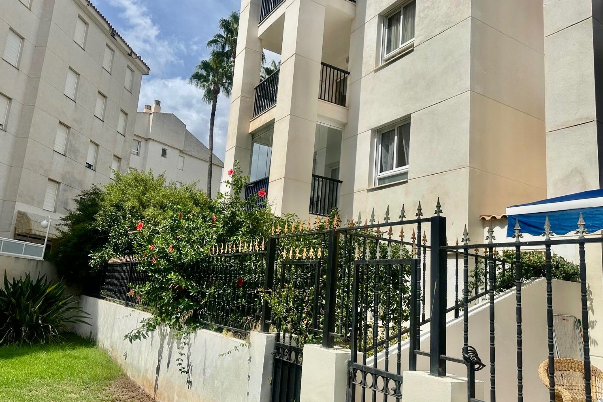 Reventa - Apartamento / piso -
Albir