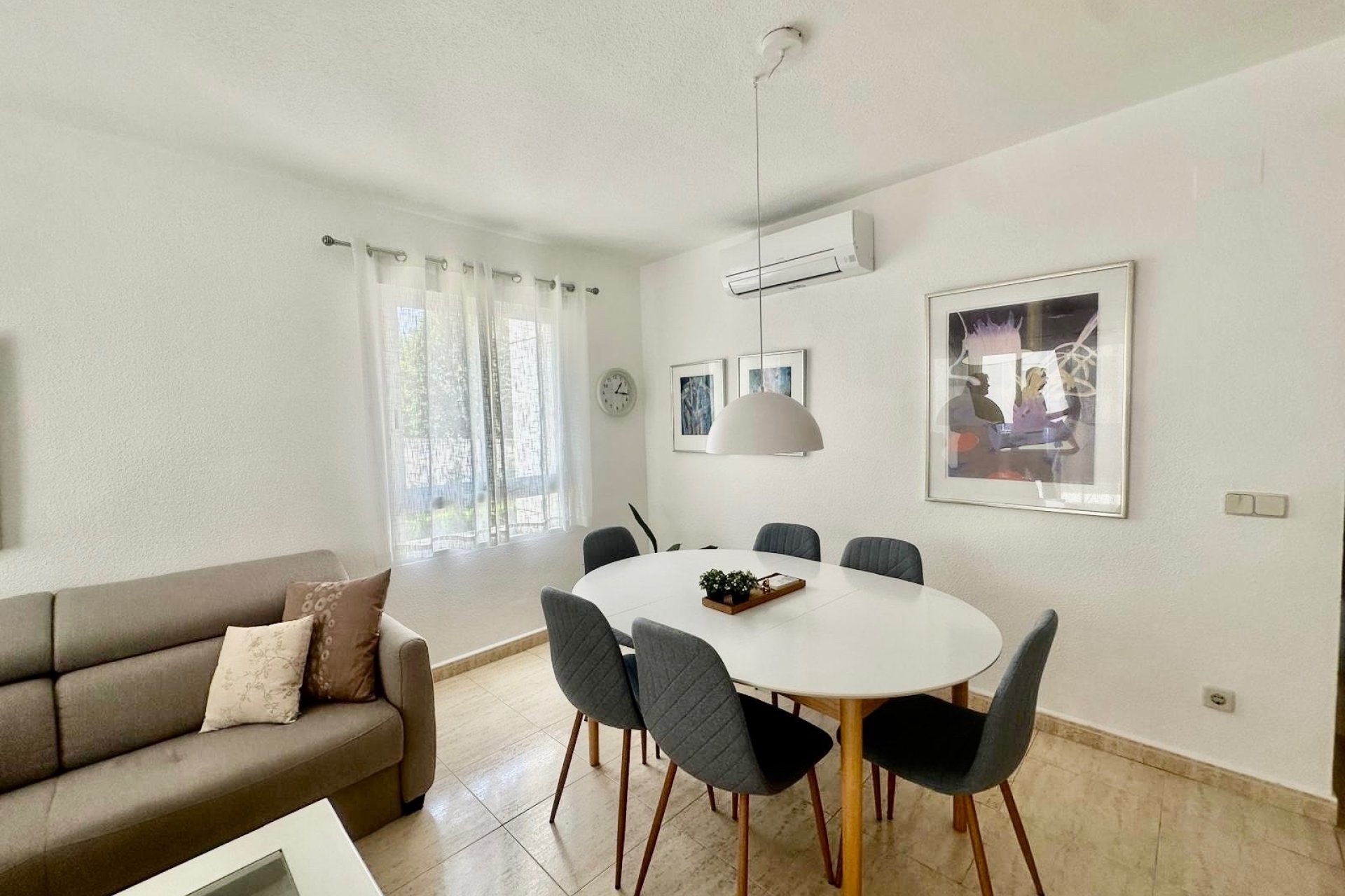 Reventa - Apartamento / piso -
Albir