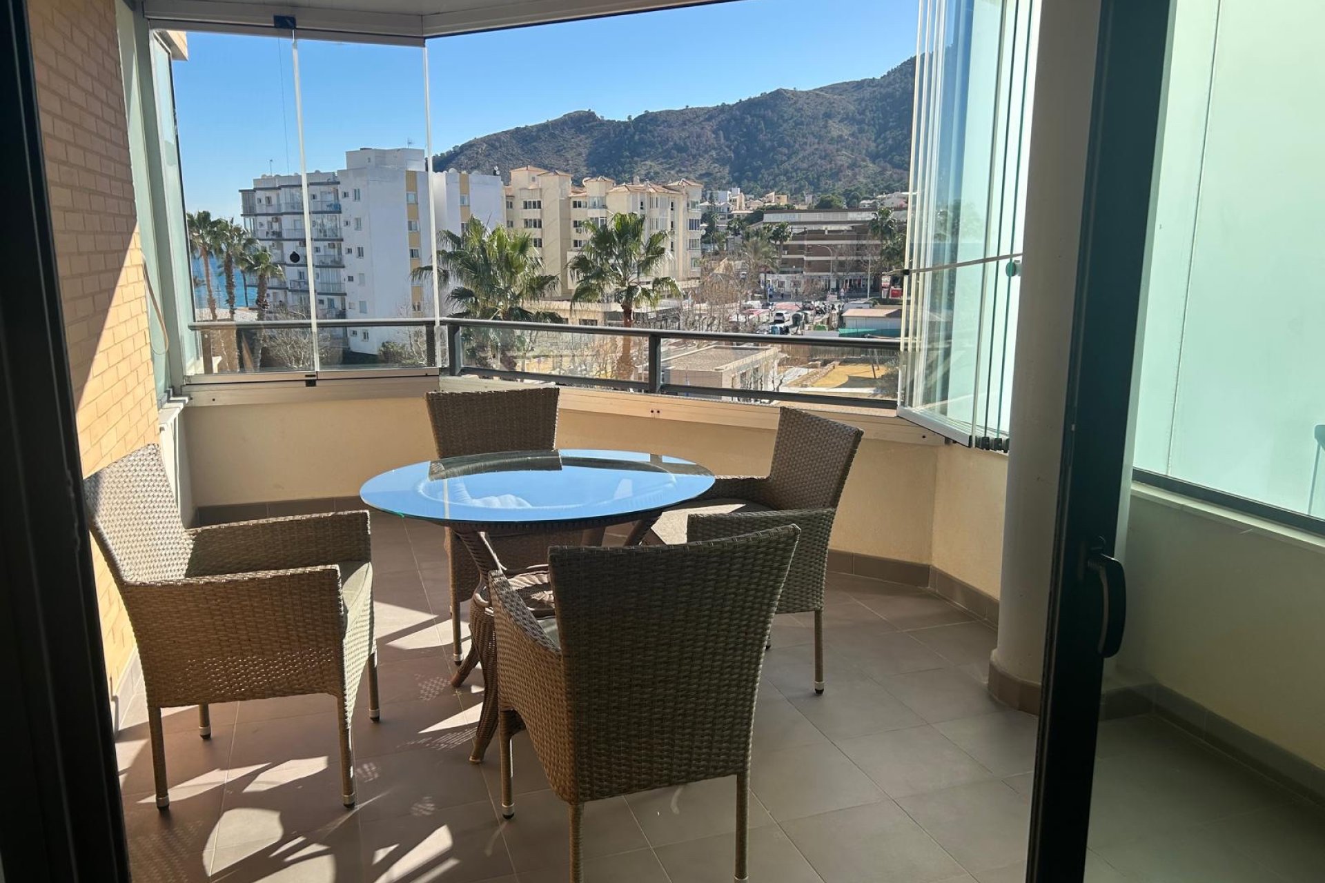 Reventa - Apartamento / piso -
Albir