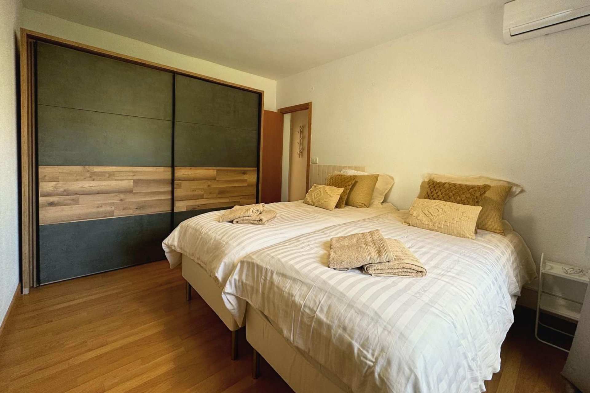 Reventa - Apartamento / piso -
Albir