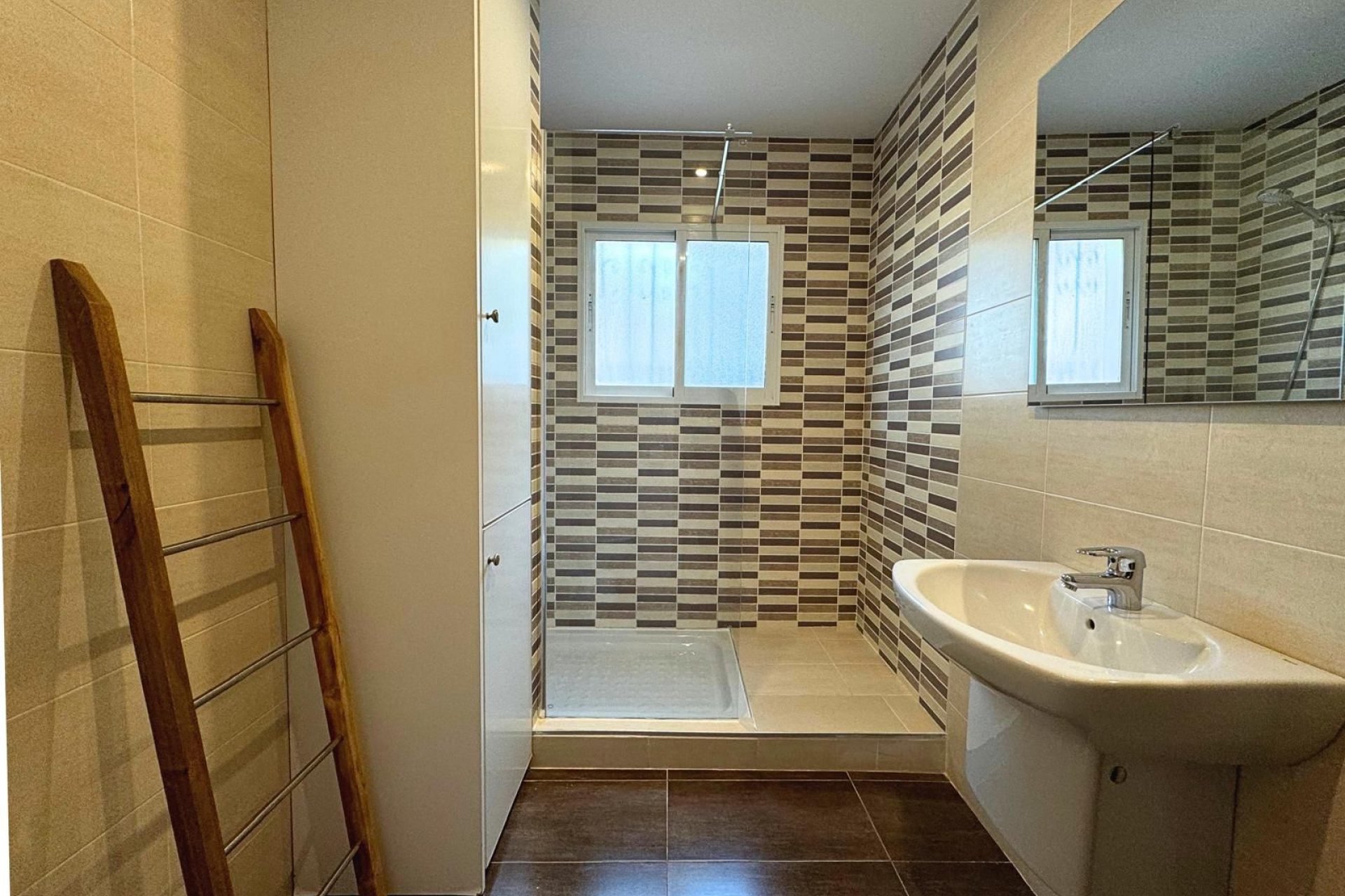 Reventa - Apartamento / piso -
Albir