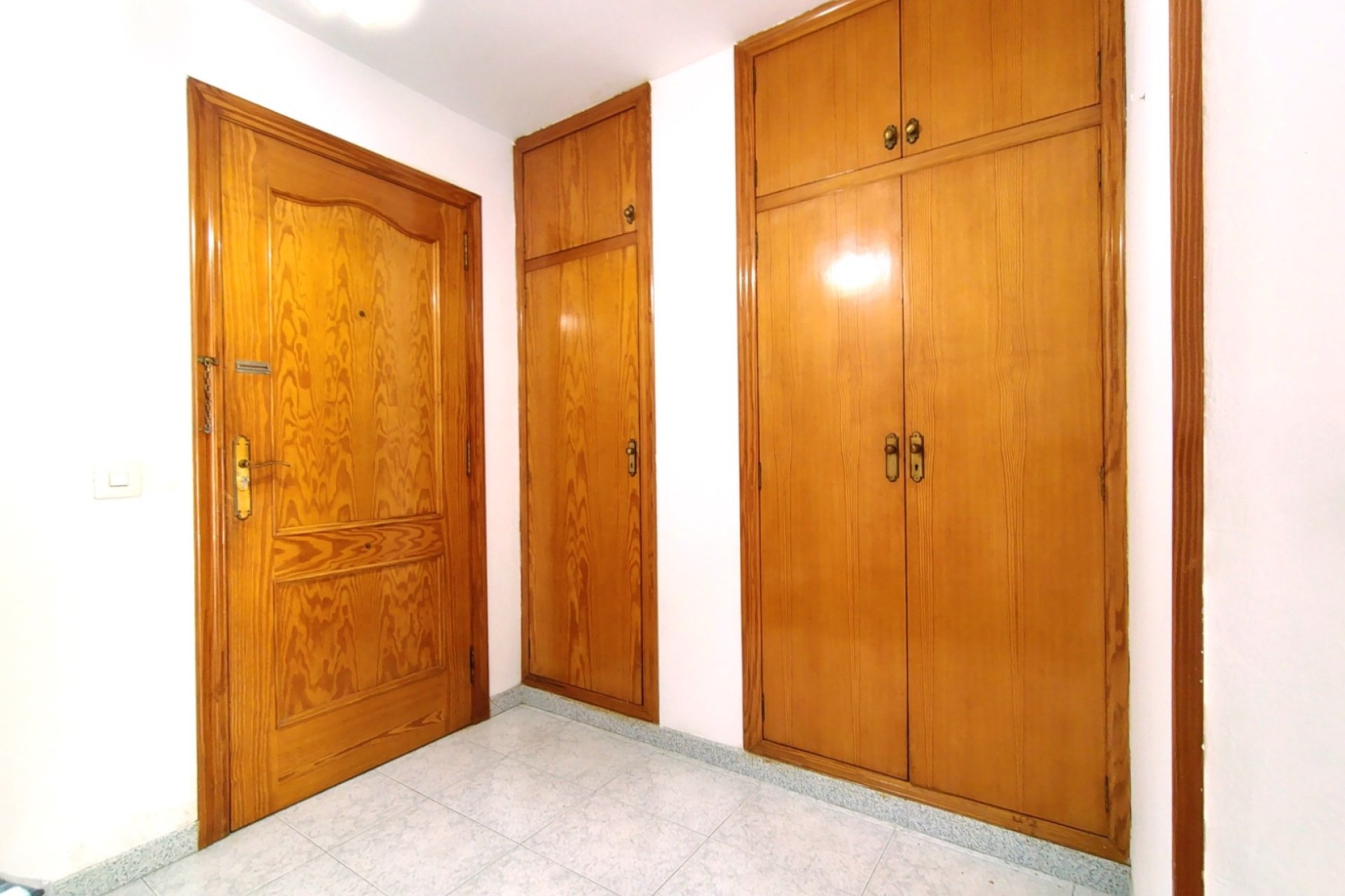 Reventa - Apartamento / piso -
Albir