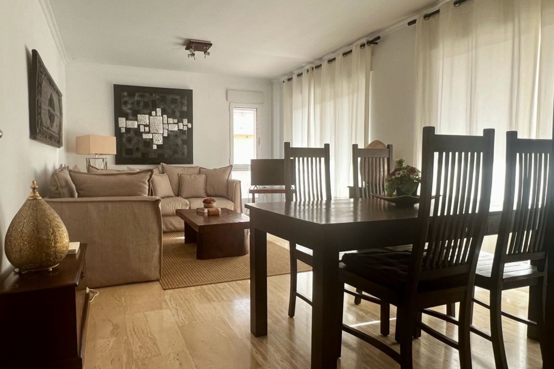 Reventa - Apartamento / Piso -
Albir