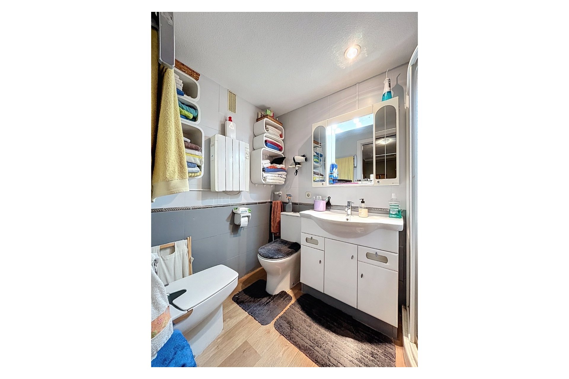 Reventa - Apartamento / Piso -
Albir