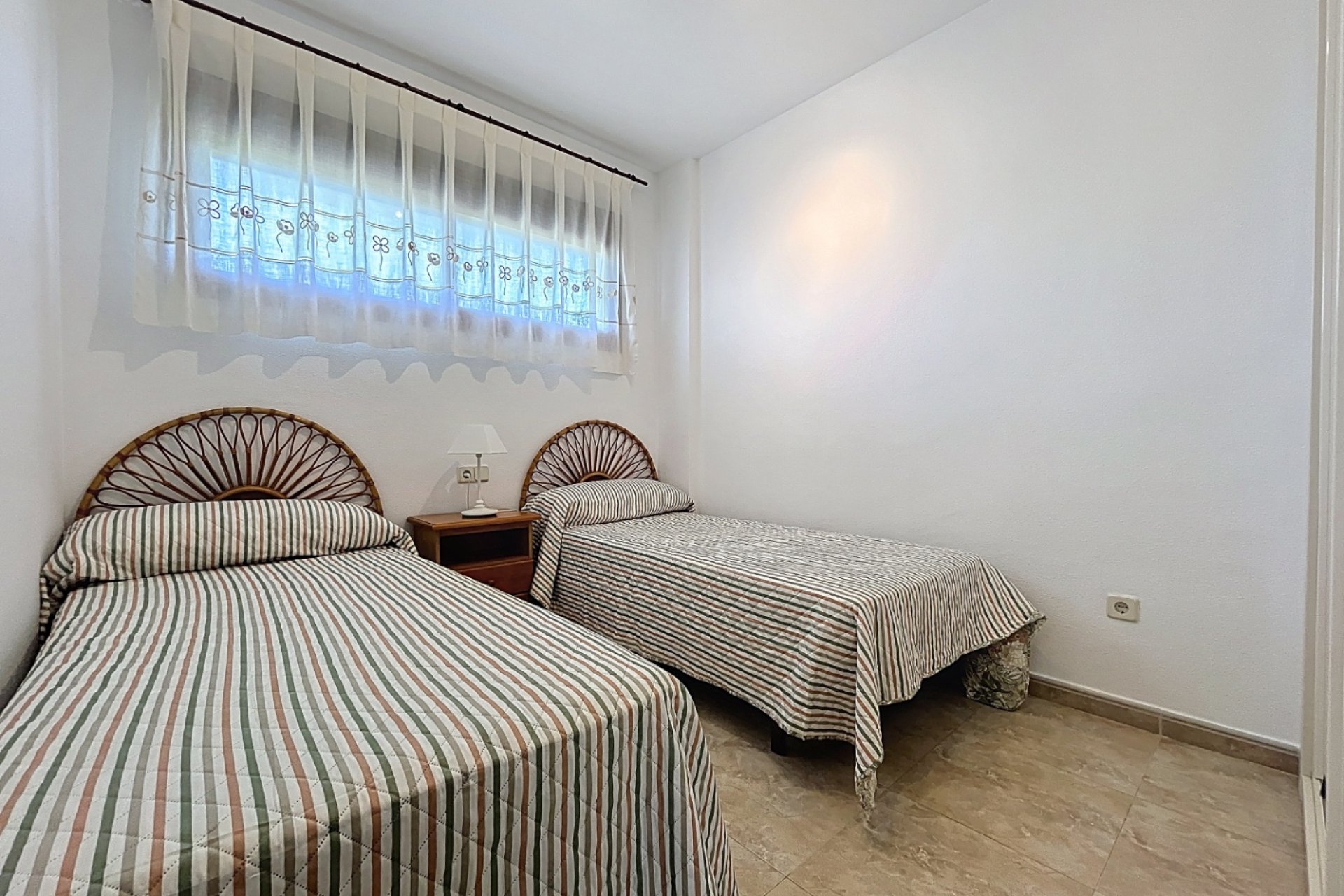 Reventa - Apartamento / Piso -
Albir