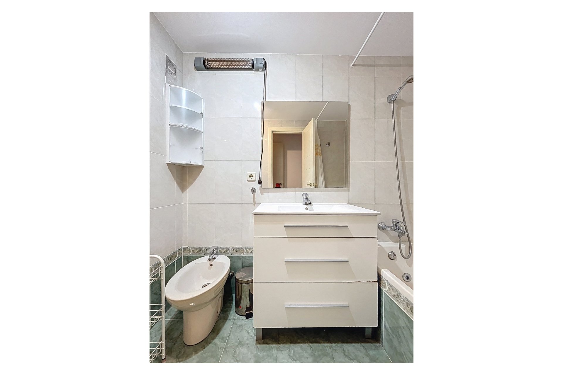 Reventa - Apartamento / Piso -
Albir