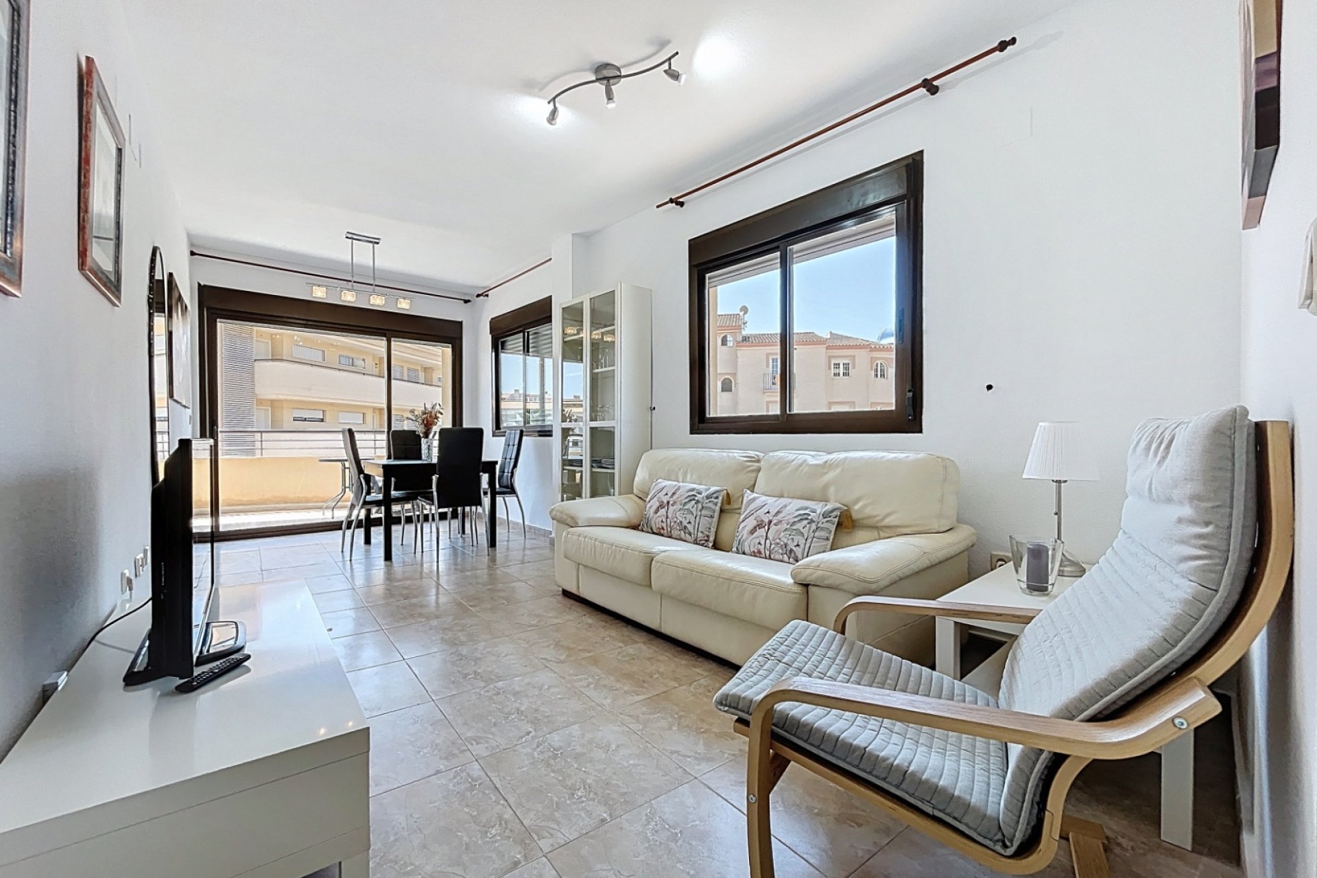 Reventa - Apartamento / Piso -
Albir