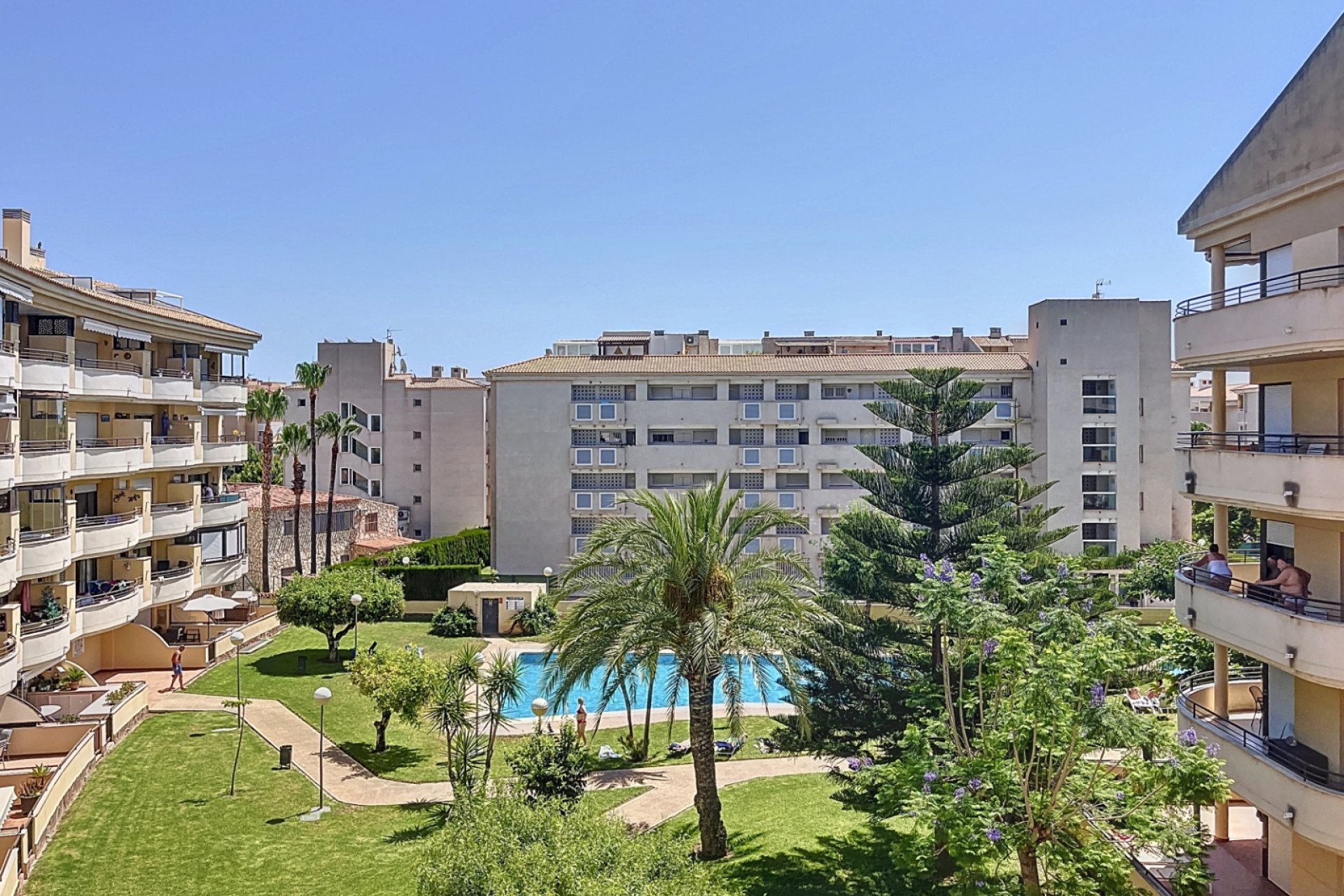 Reventa - Apartamento / Piso -
Albir