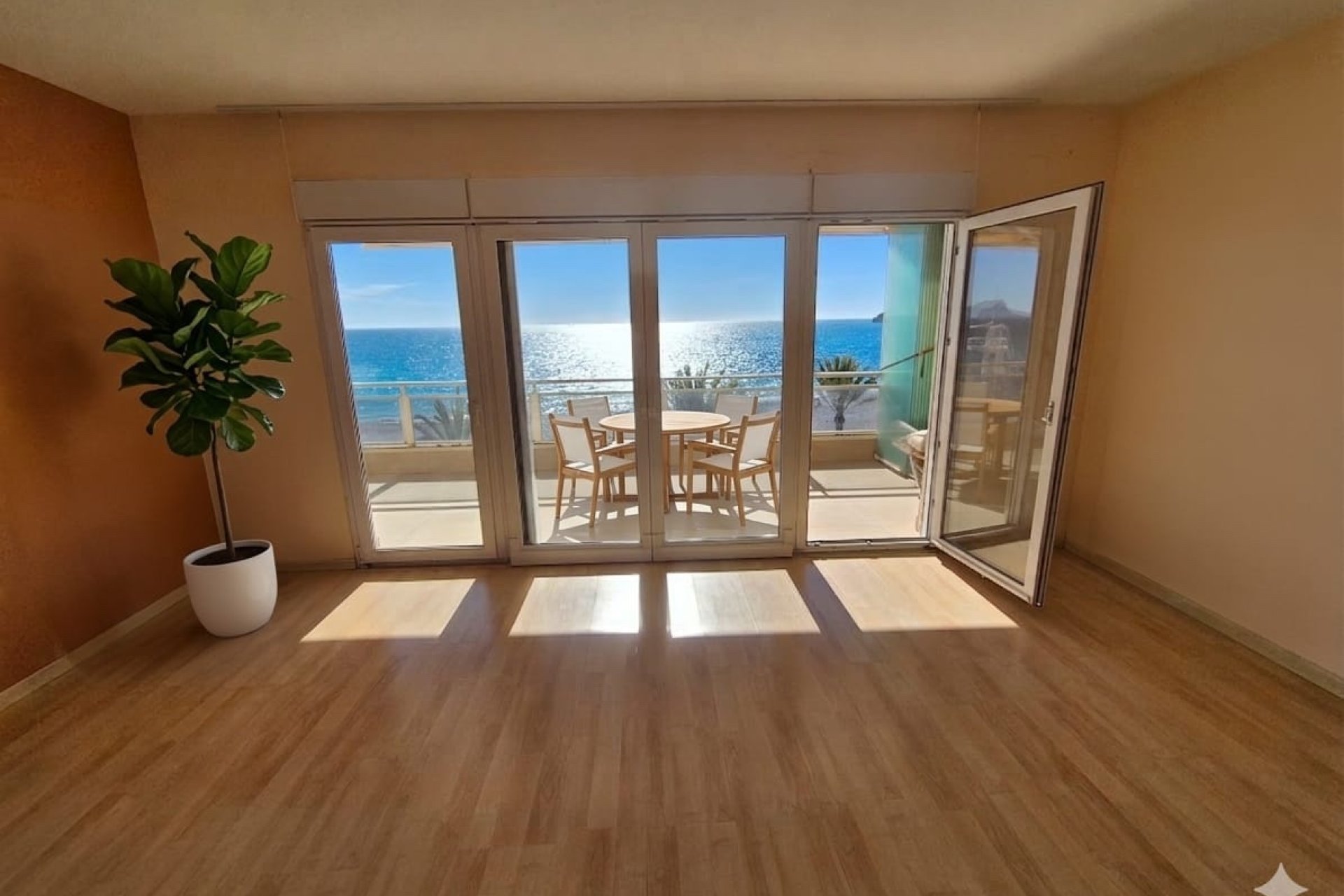 Reventa - Apartamento / Piso -
Albir