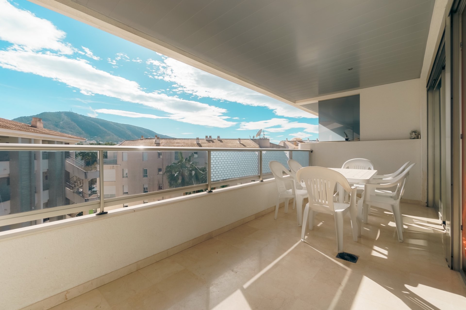 Reventa - Apartamento / piso -
Albir