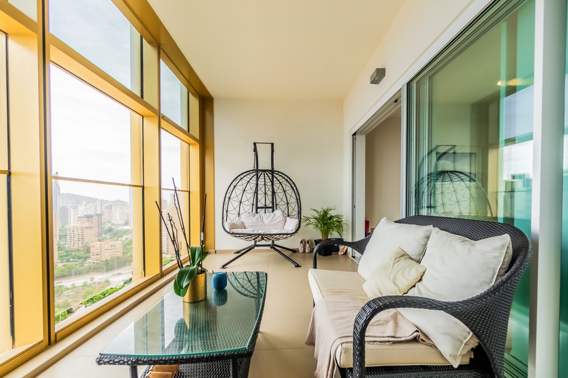 Reventa - Apartamento / piso -
Benidorm - Zona de Poniente