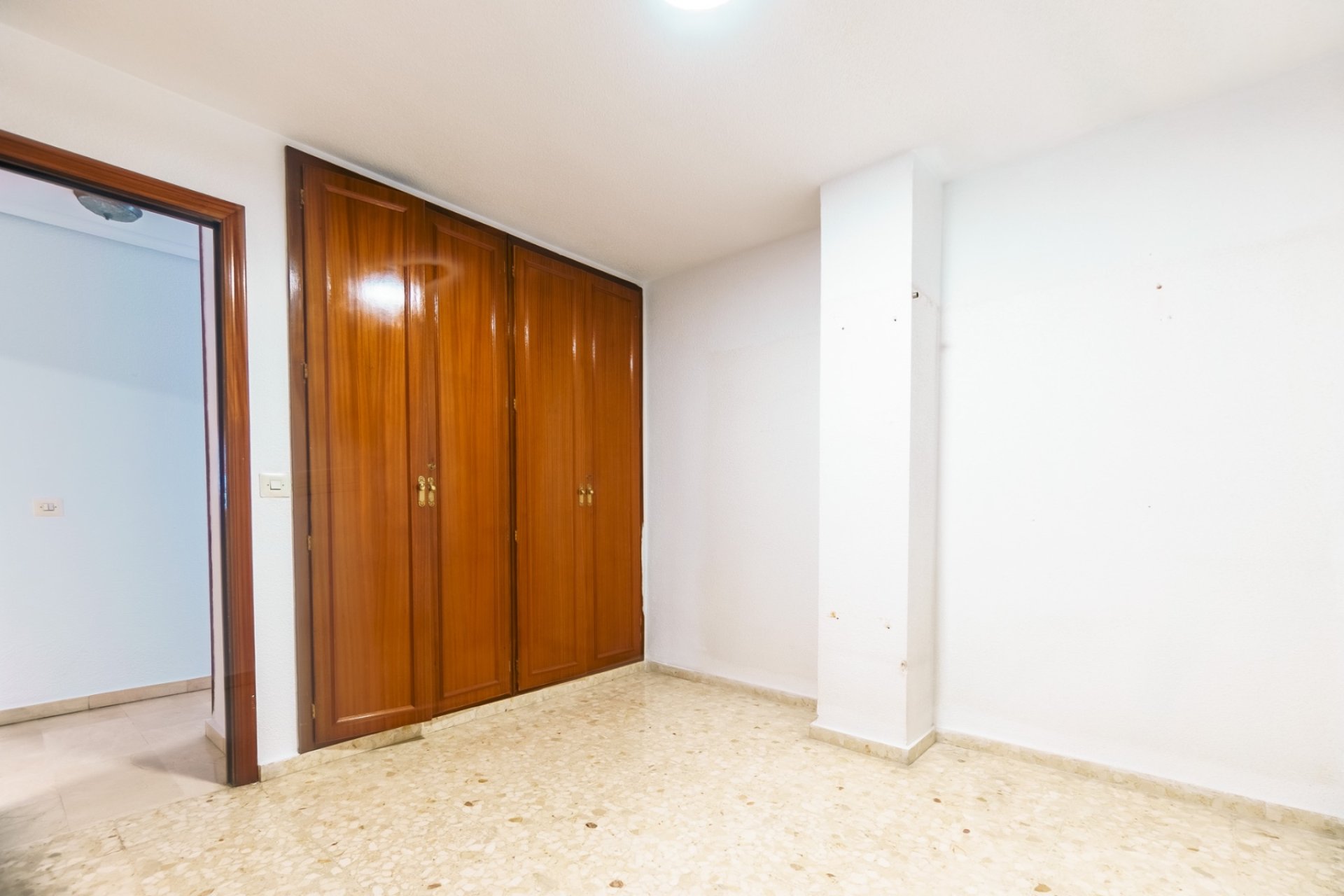 Reventa - Apartamento / piso -
Benidorm - Zona de Poniente