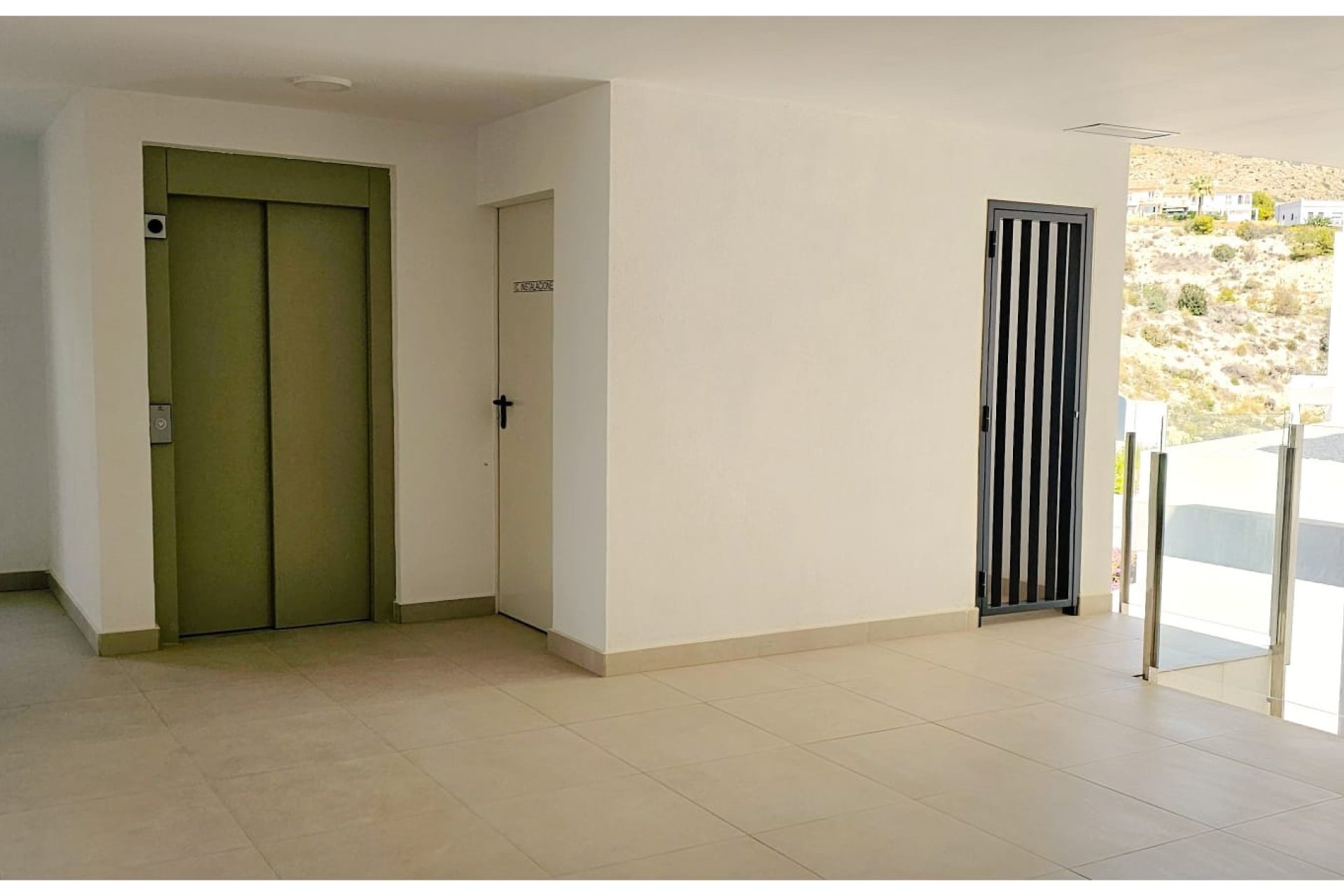Reventa - Apartamento / piso -
Finestrat
