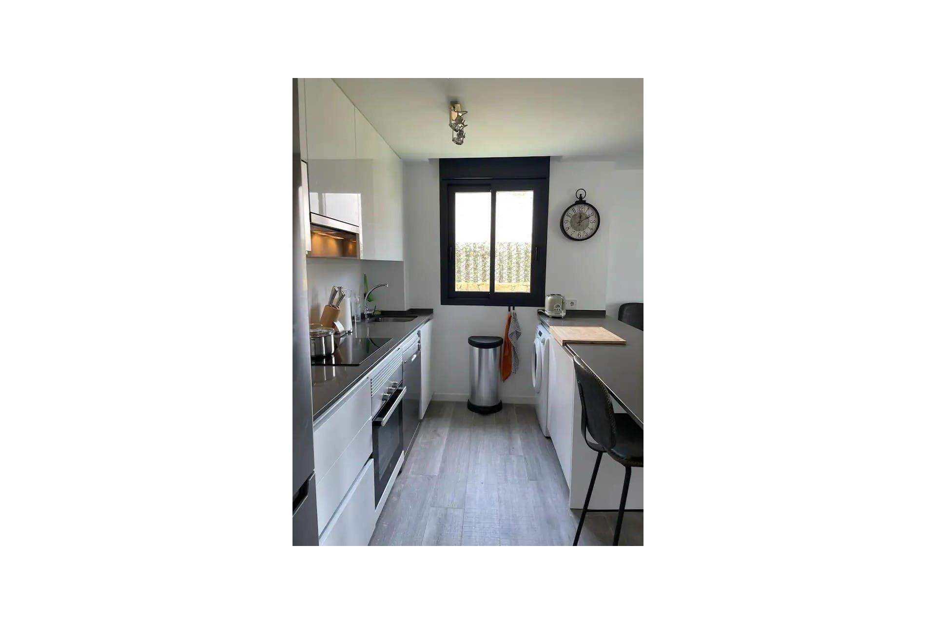 Reventa - Apartamento / Piso -
Finestrat