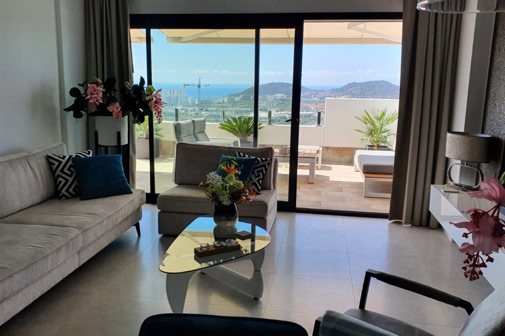 Reventa - Apartamento / Piso -
Finestrat