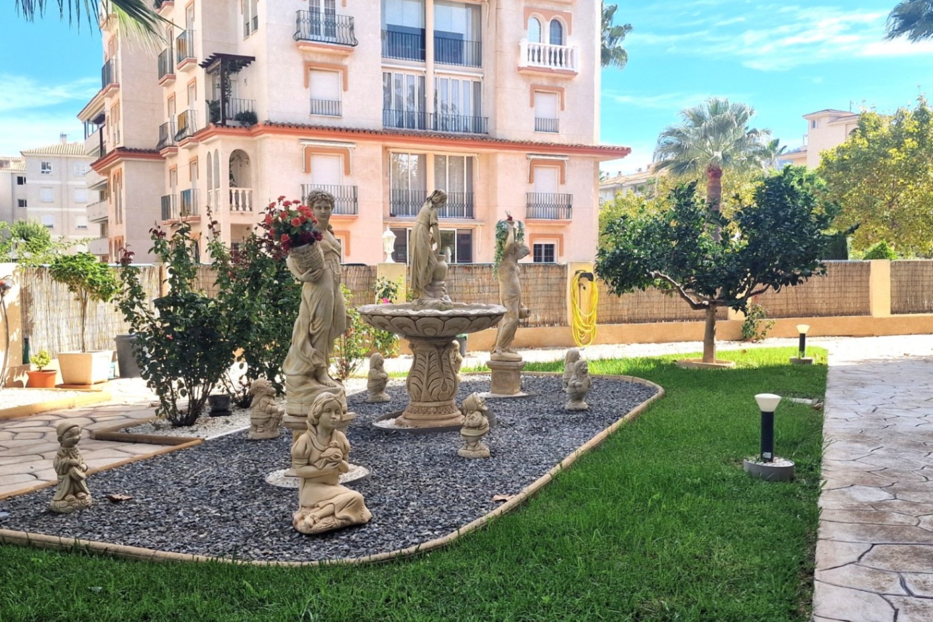 Reventa - apartment -
Albir