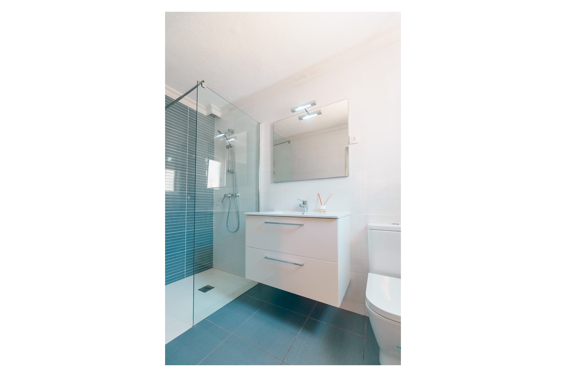 Reventa - Chalet / Villa  -
Albir