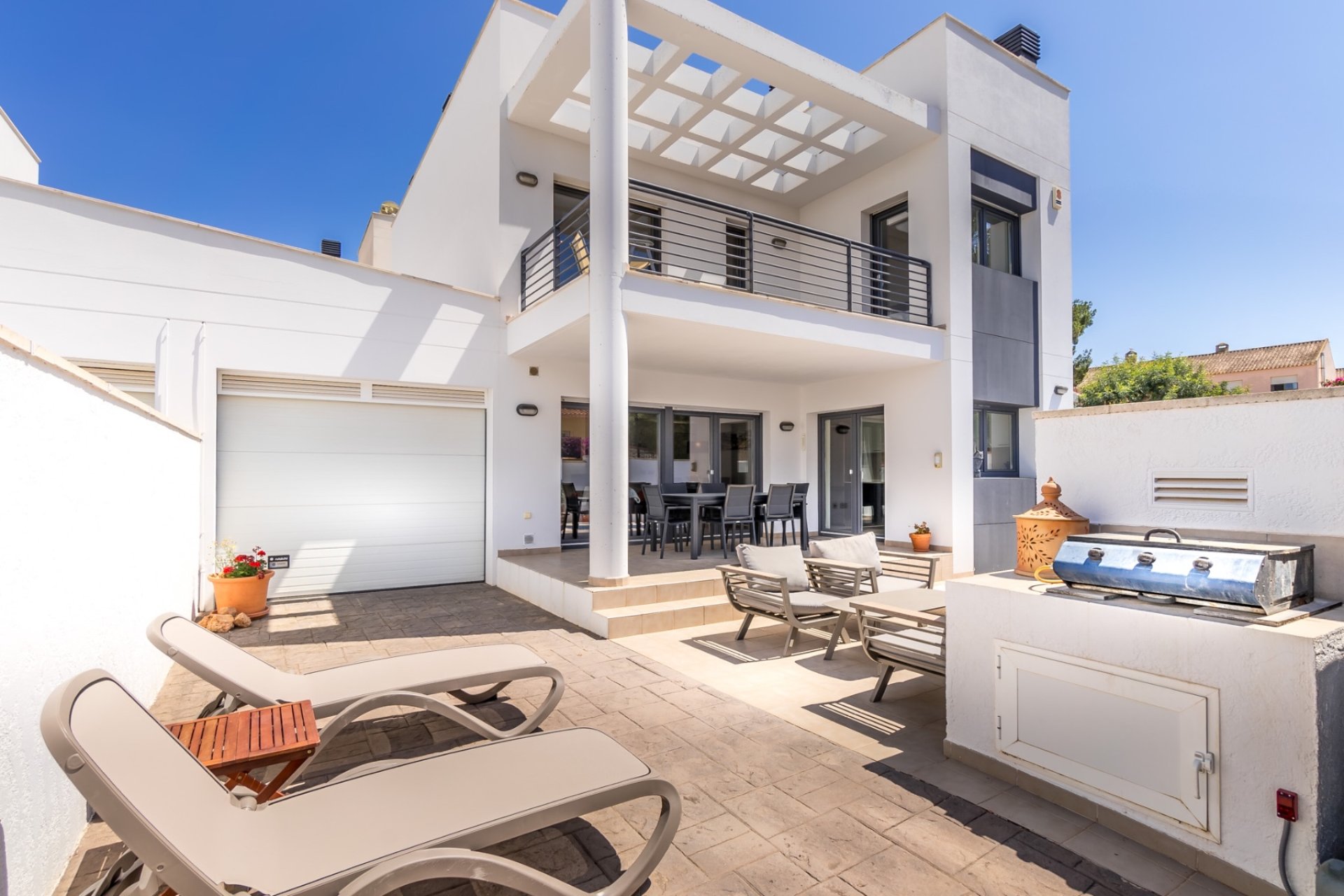 Reventa - Chalet / Villa  -
Albir