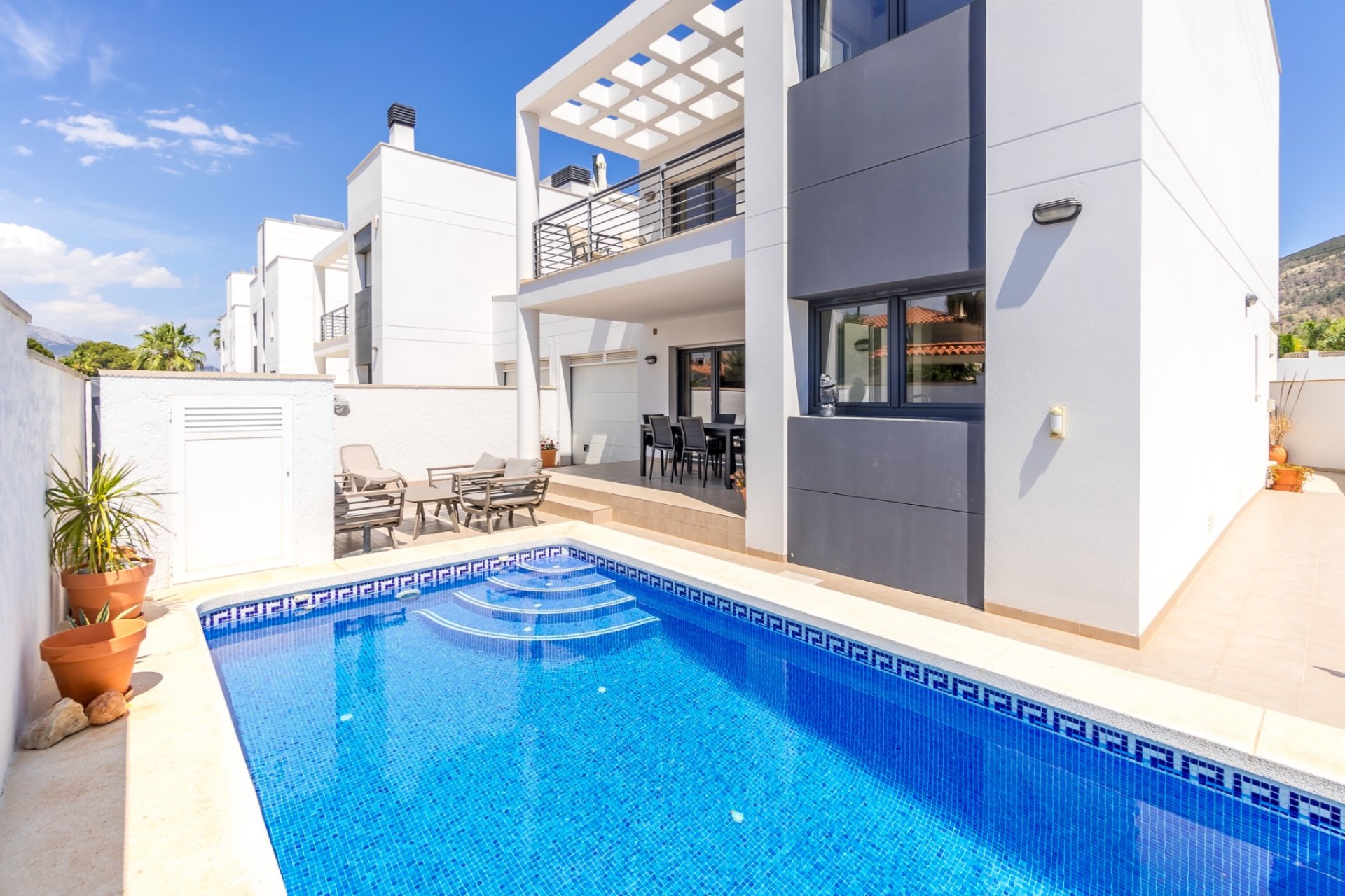 Reventa - Chalet / Villa  -
Albir