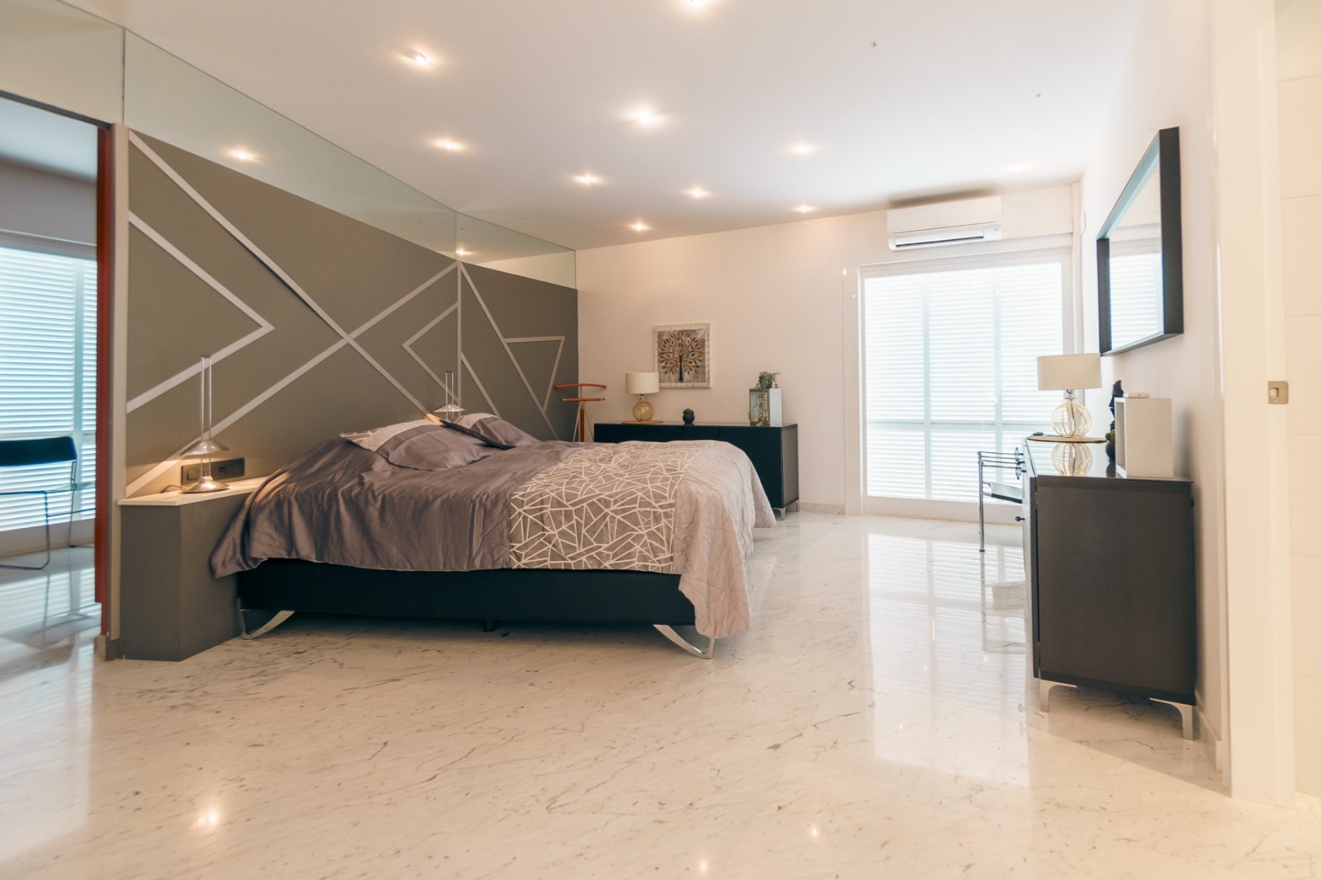 Reventa - Chalet / Villa  -
Albir