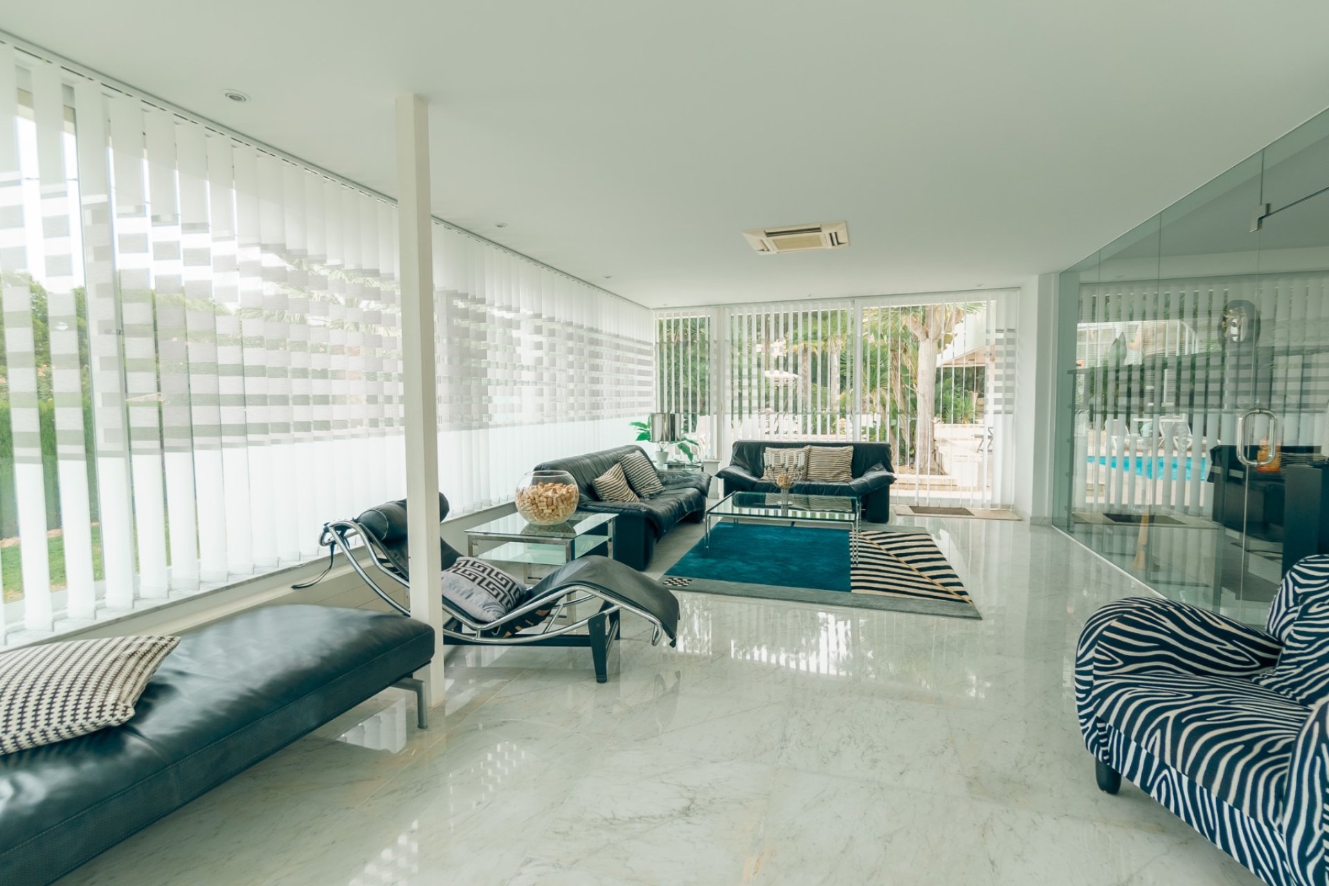 Reventa - Chalet / Villa  -
Albir