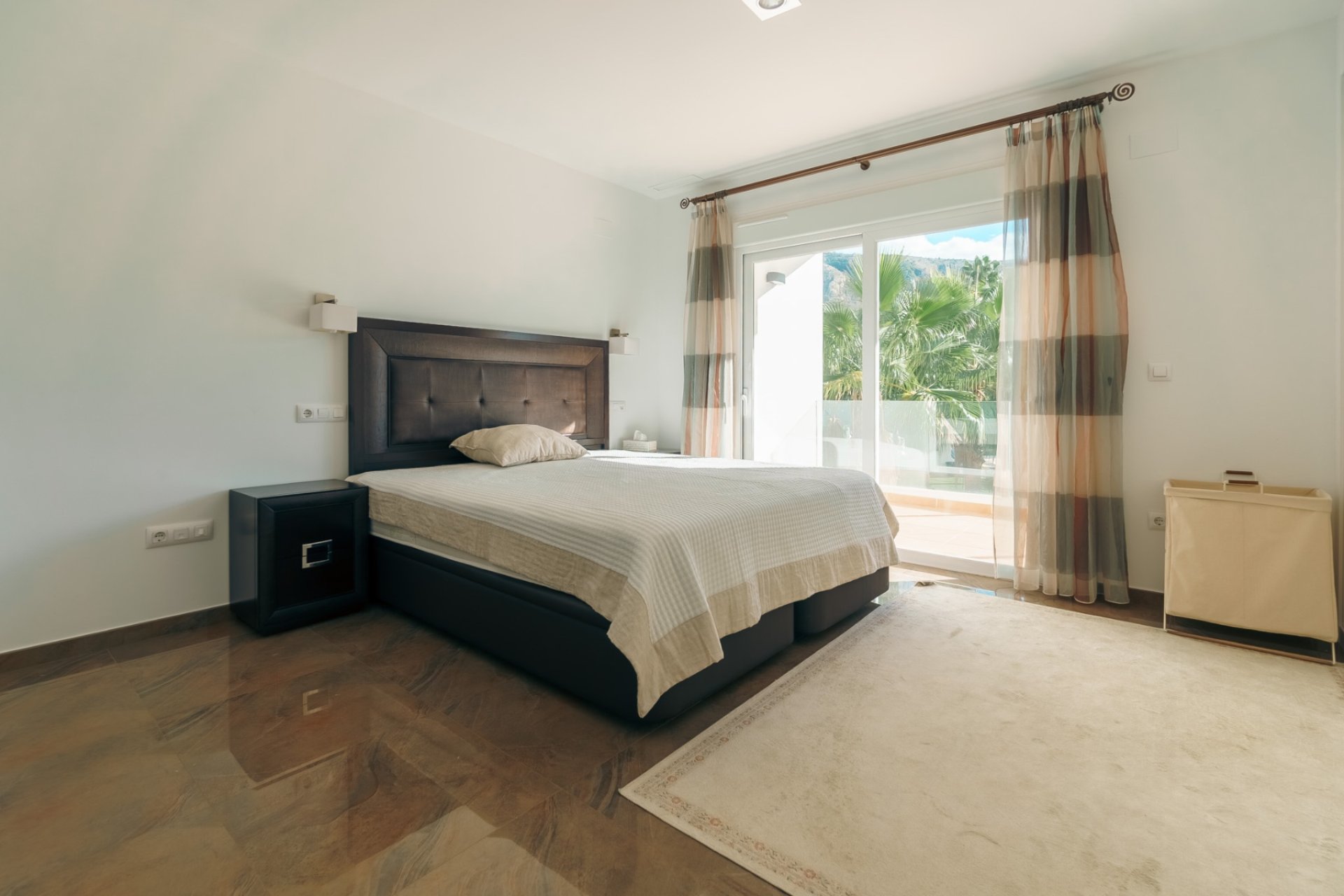 Reventa - Chalet / Villa  -
Albir