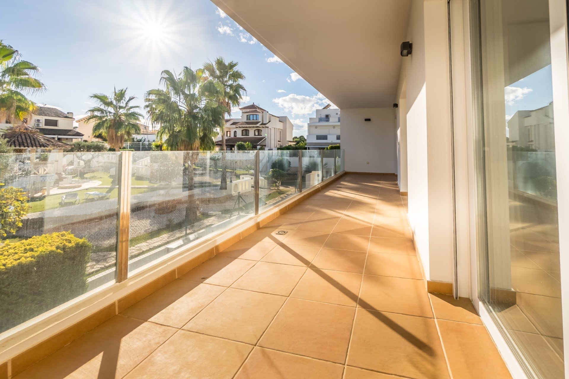 Reventa - Chalet / Villa  -
Albir