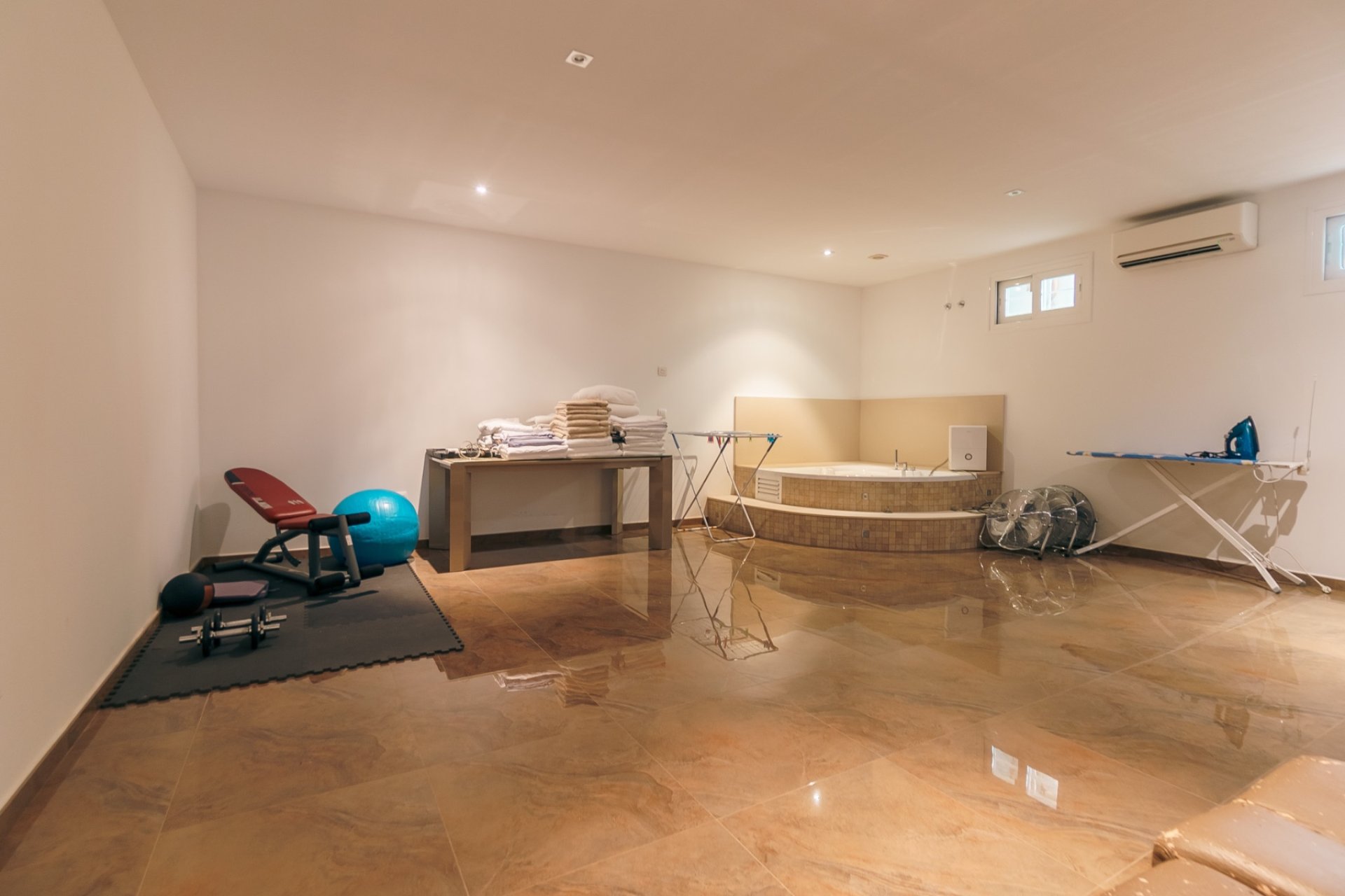 Reventa - Chalet / Villa  -
Albir