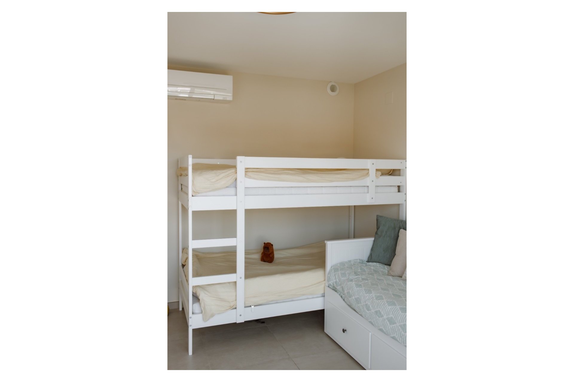 Reventa - Chalet / Villa  -
Albir