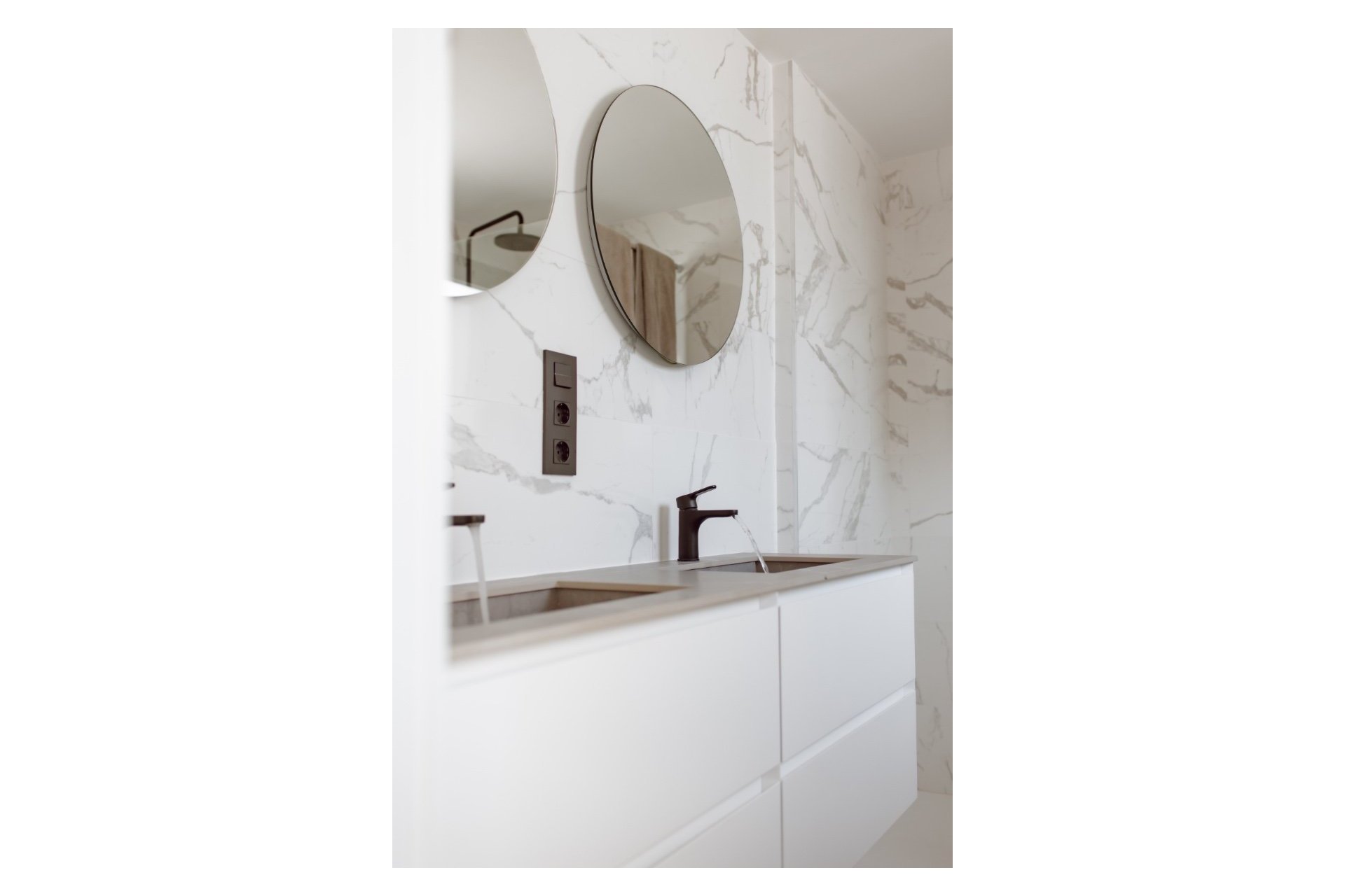 Reventa - Chalet / Villa  -
Albir