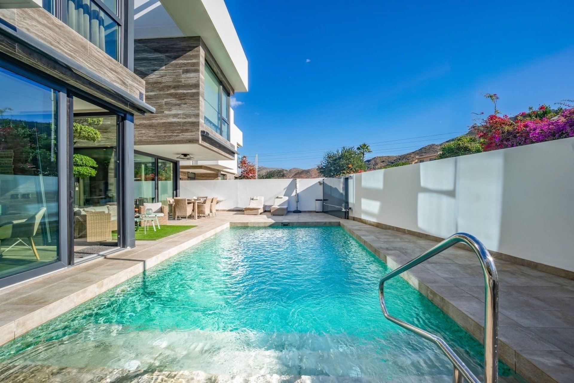 Reventa - Chalet / Villa  -
Albir