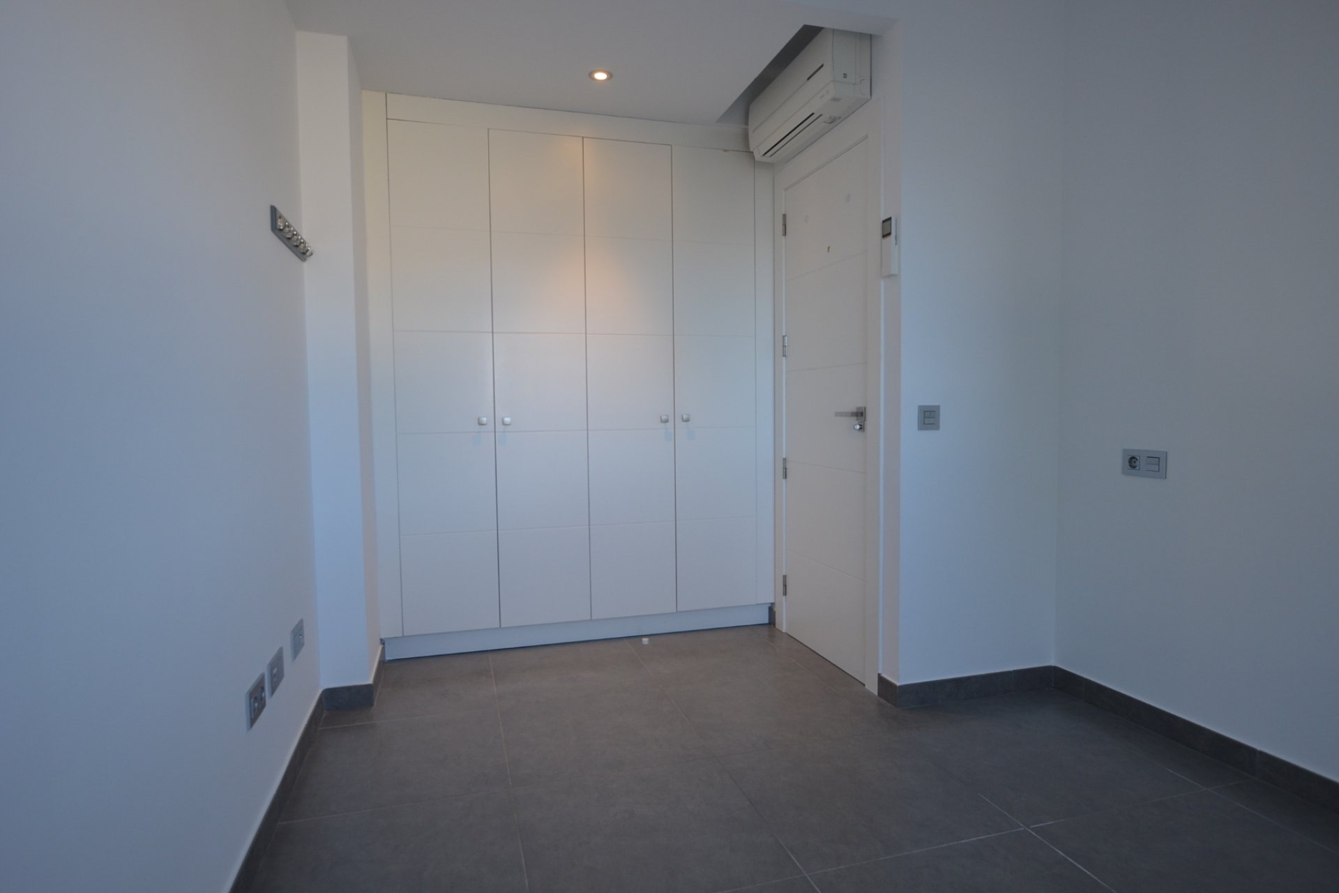 Reventa - Chalet / Villa  -
Albir