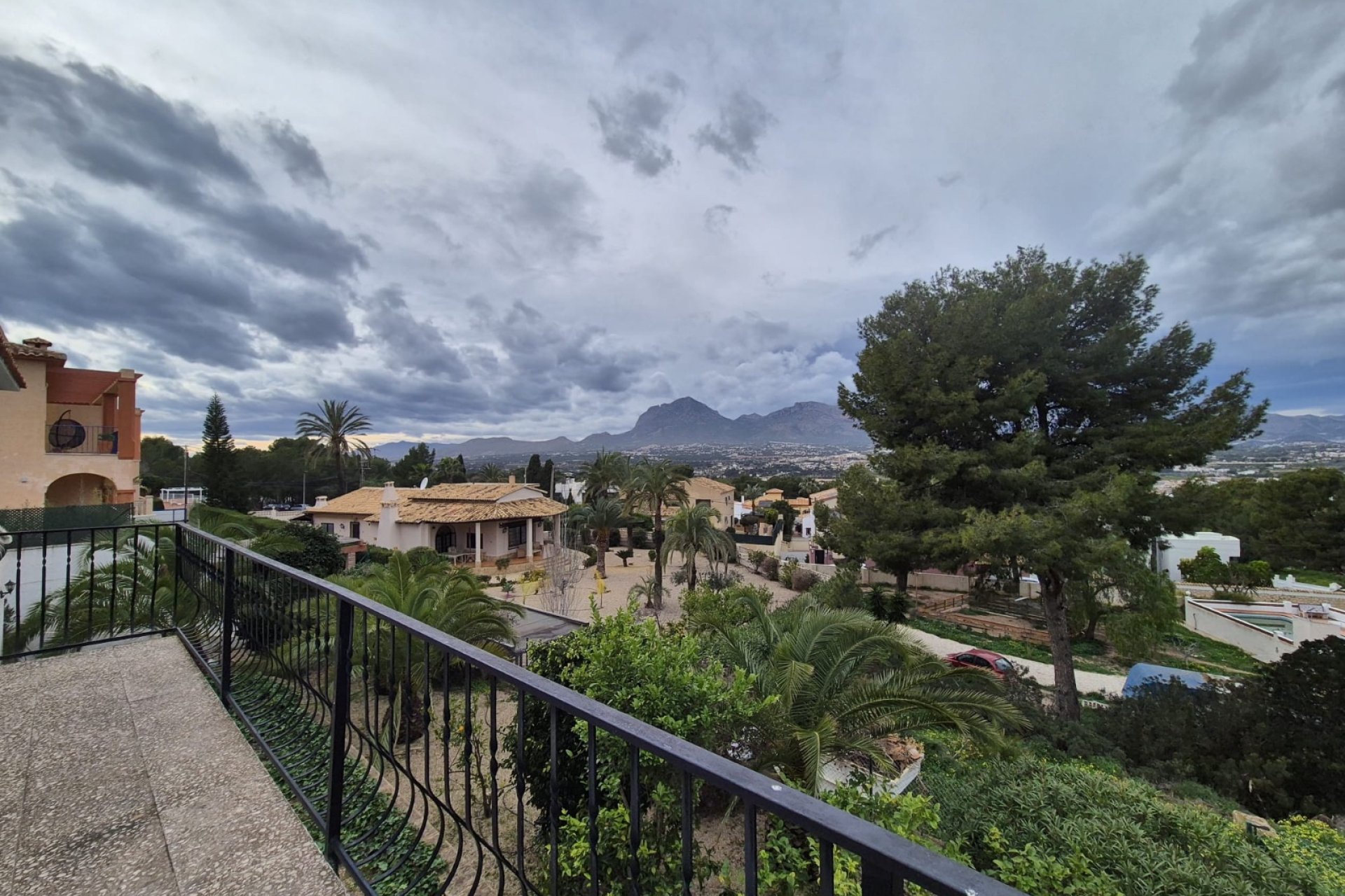 Reventa - Chalet / Villa  -
Albir
