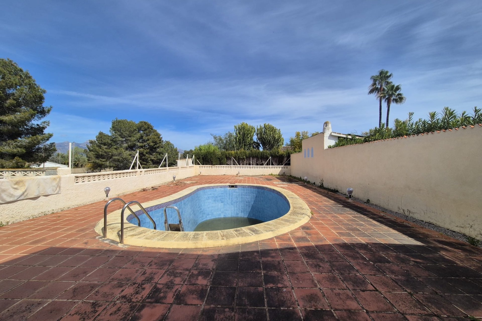 Reventa - Chalet / Villa  -
Albir