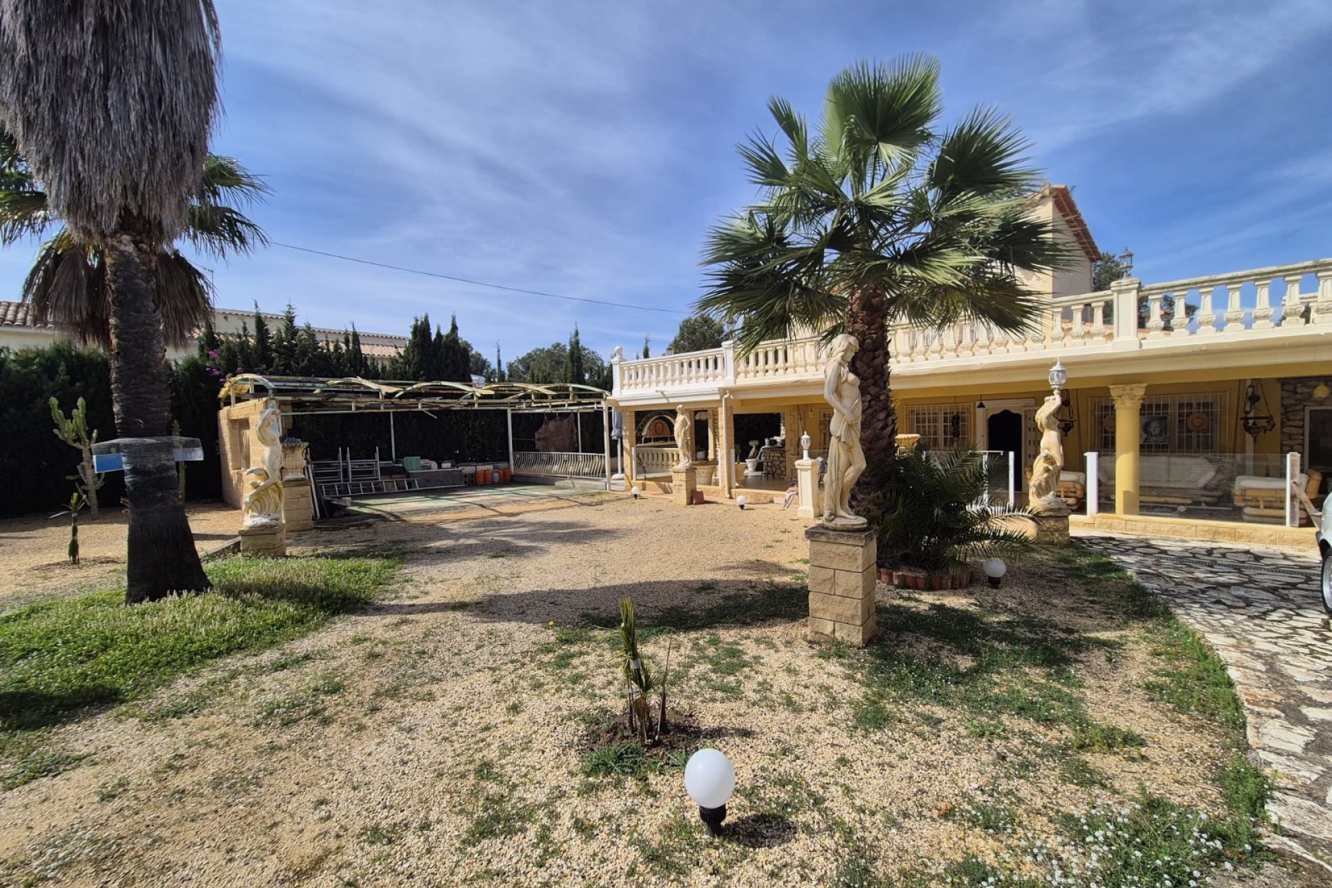 Reventa - Chalet / Villa  -
Albir