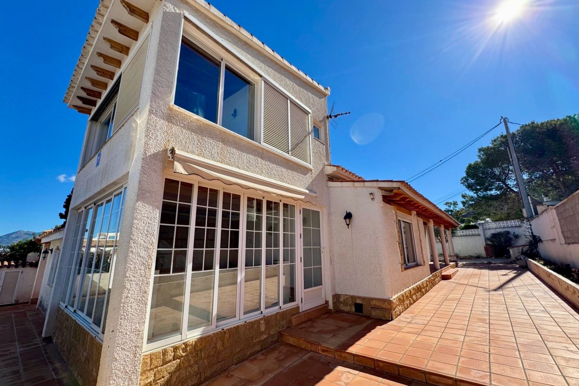 Reventa - Chalet / Villa  -
Albir