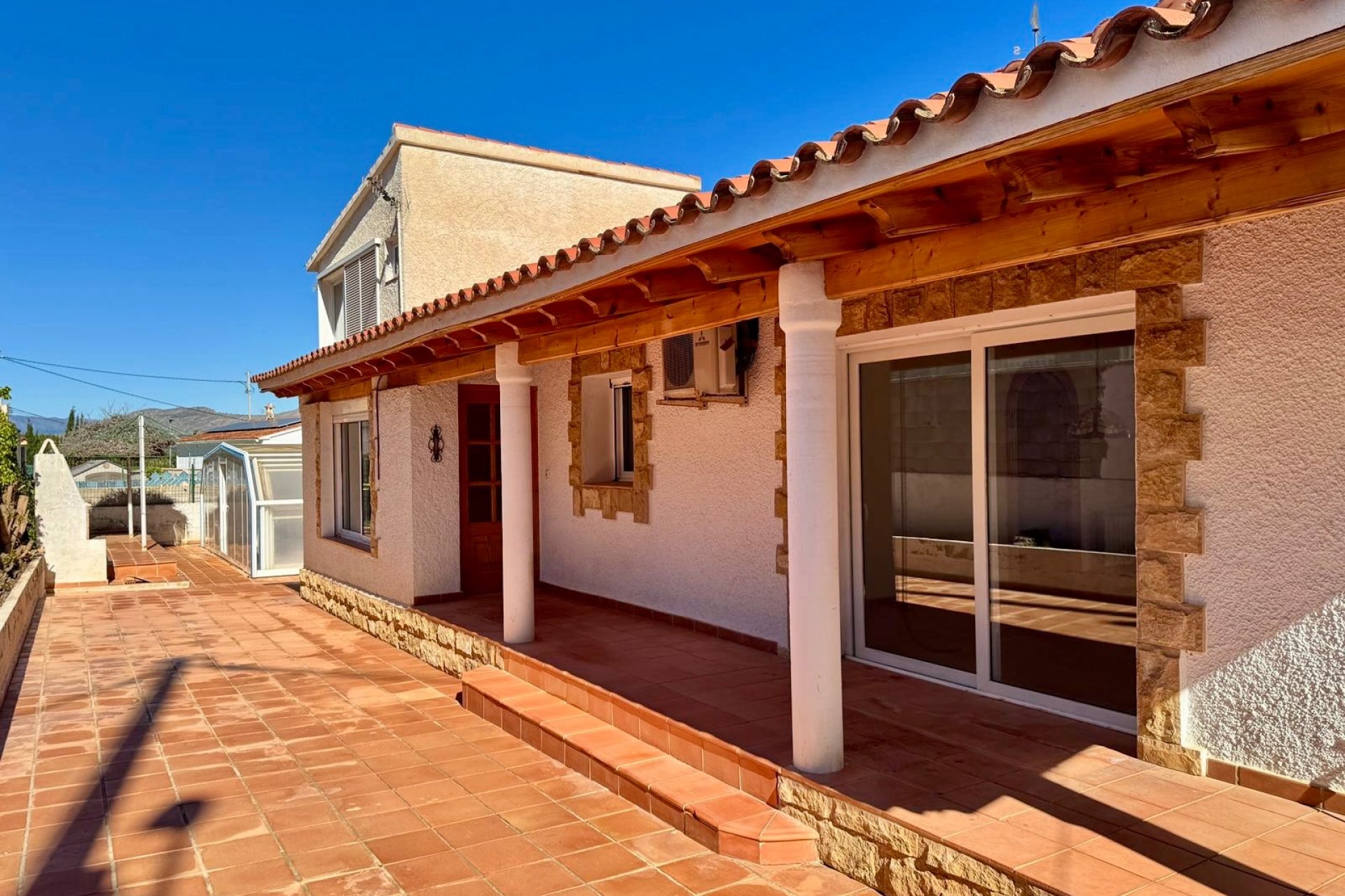 Reventa - Chalet / Villa  -
Albir