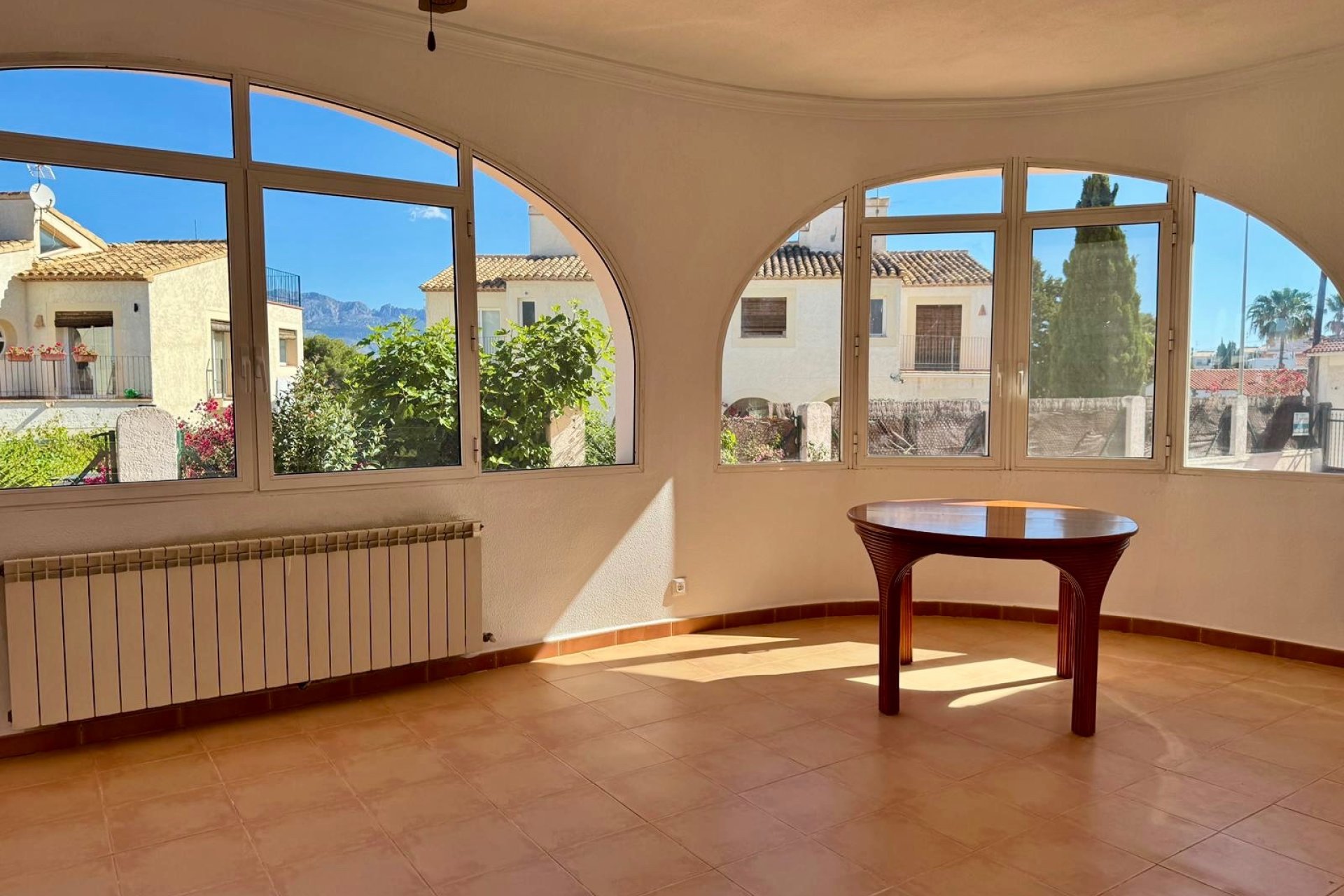 Reventa - Chalet / Villa  -
Albir
